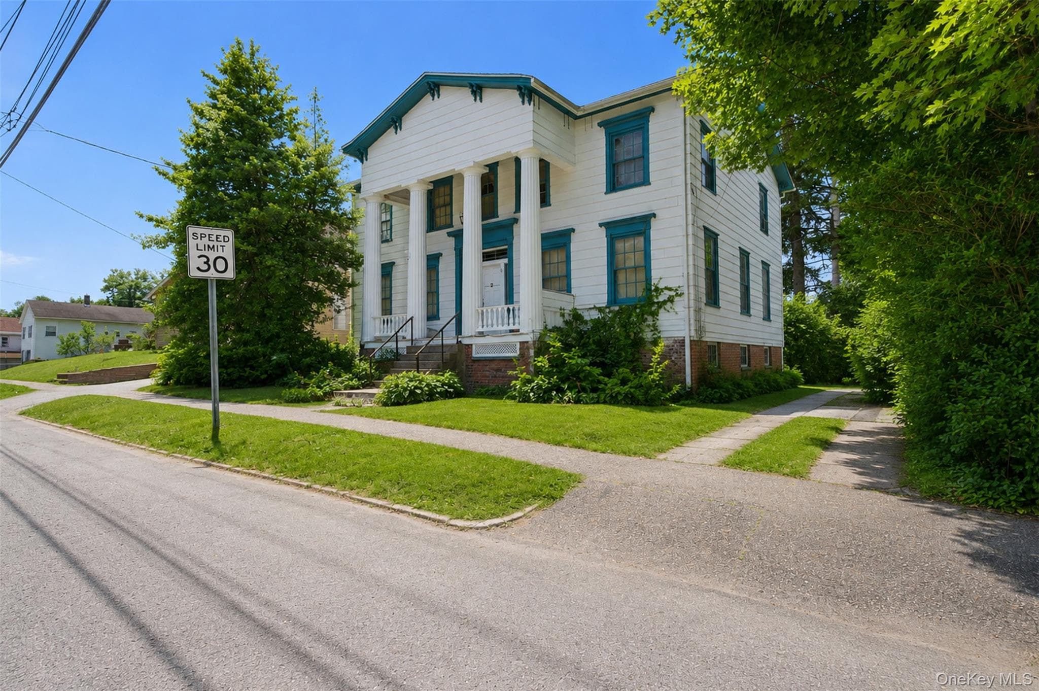 2 Highland Avenue thumbnail 2