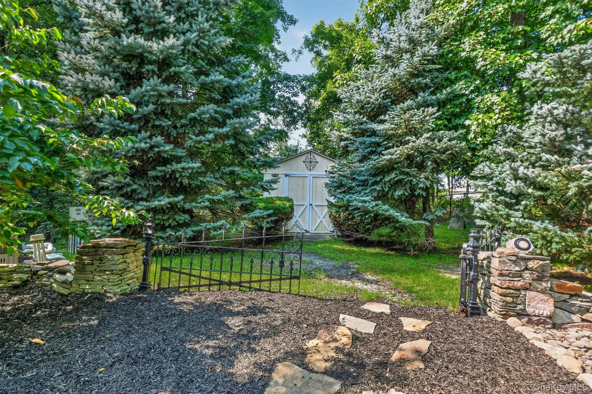 44 Greenwich Avenue thumbnail 44