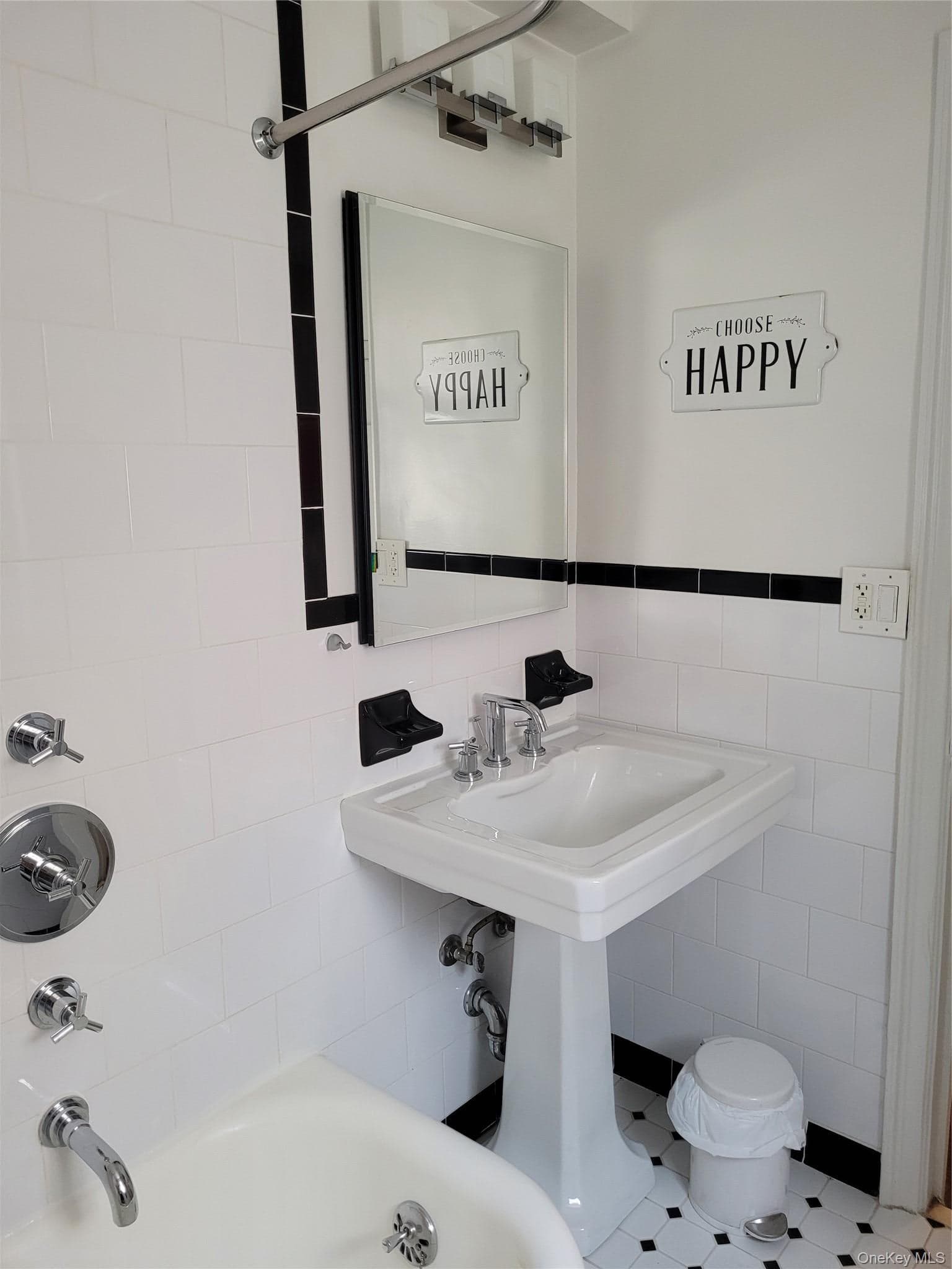 434 E 52 Street Unit: 9A thumbnail 16