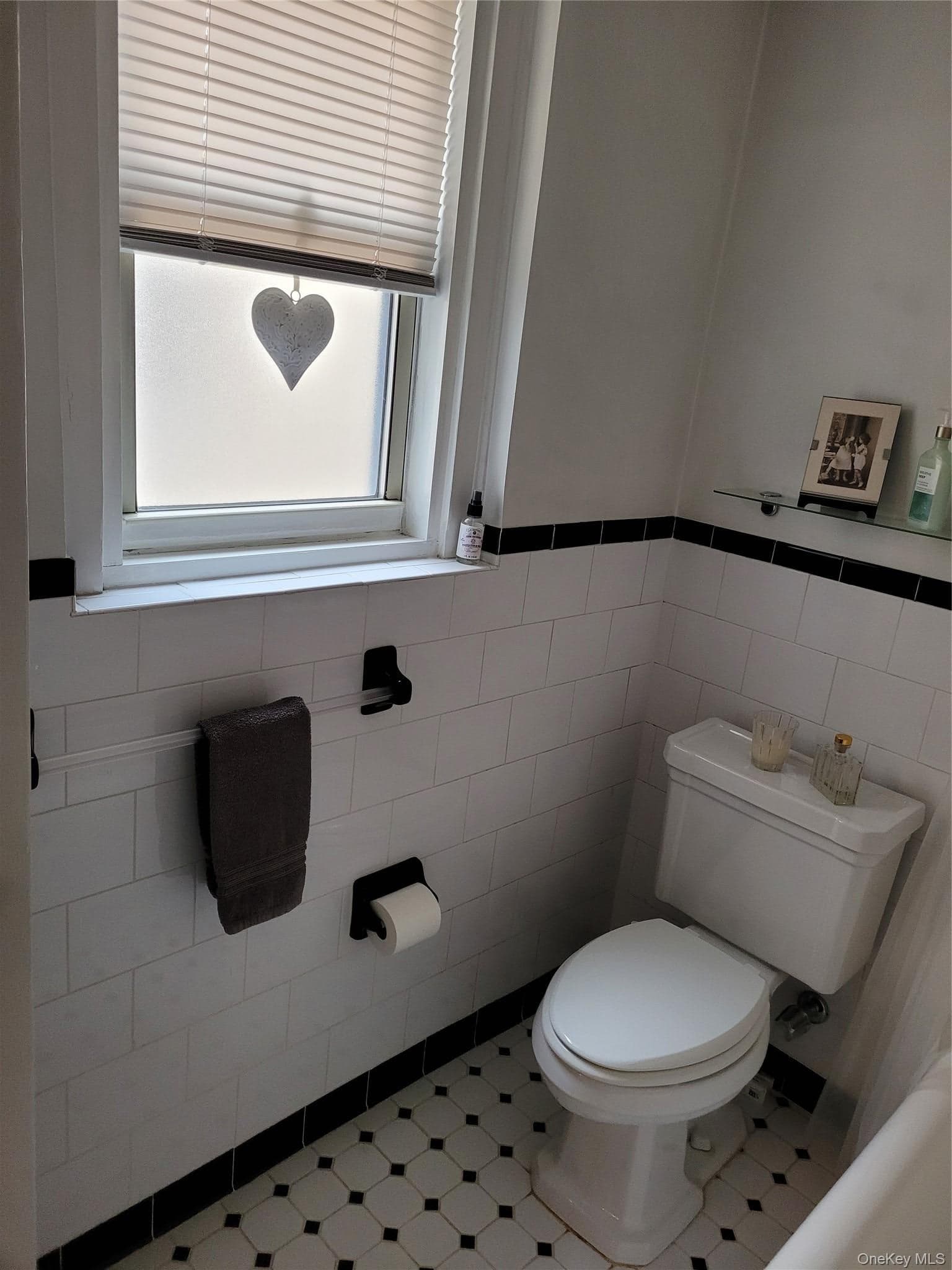 434 E 52 Street Unit: 9A thumbnail 17