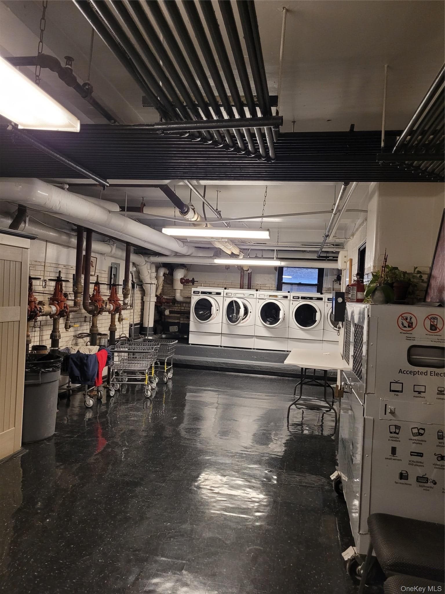 434 E 52 Street Unit: 9A thumbnail 21