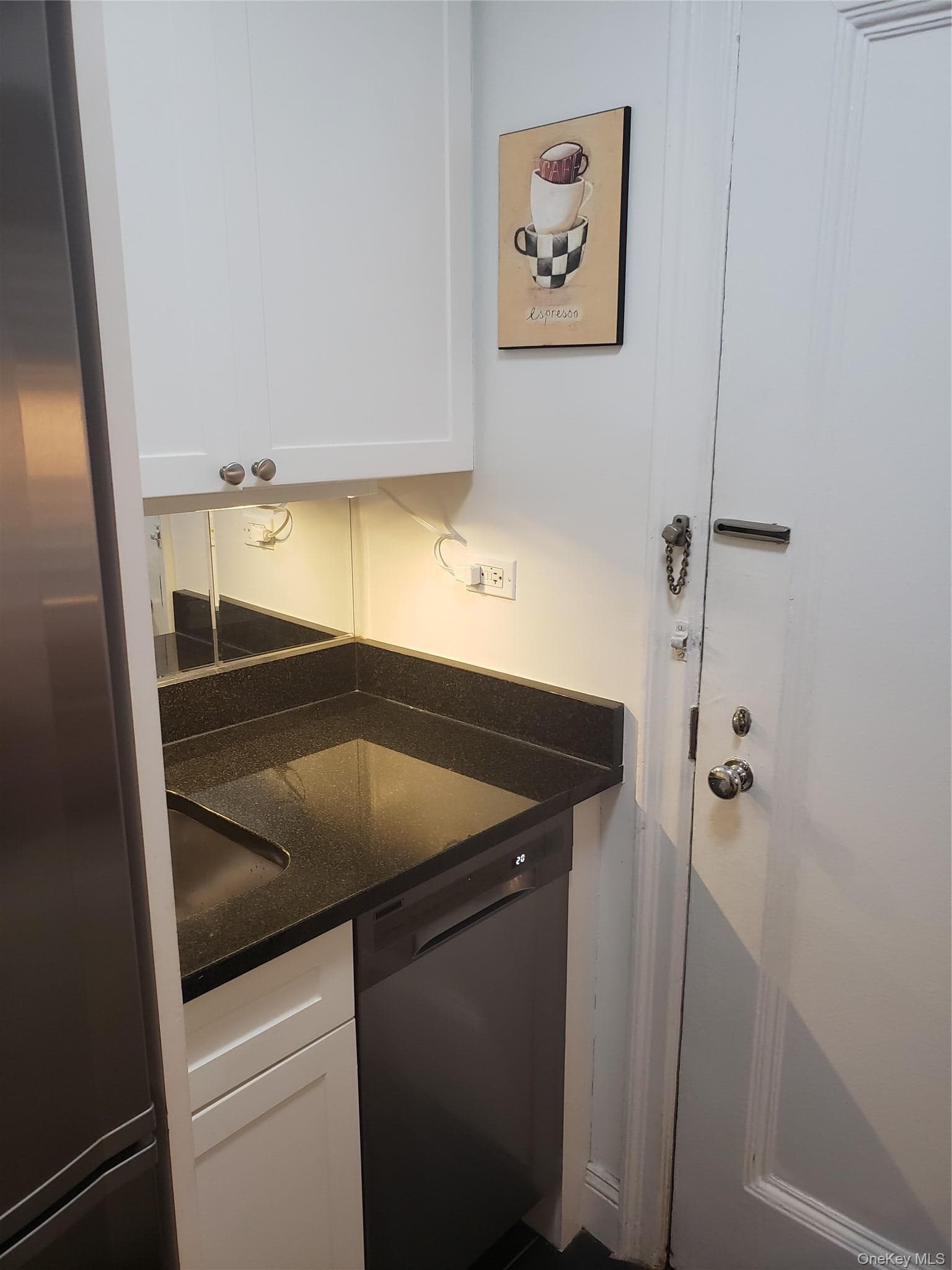 434 E 52 Street Unit: 9A thumbnail 14