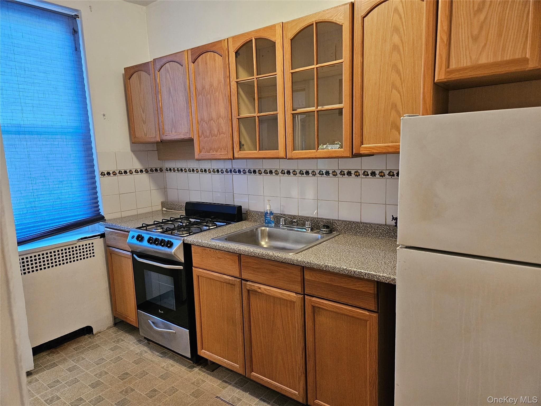 72-15 37th Avenue Unit: 3H thumbnail 9