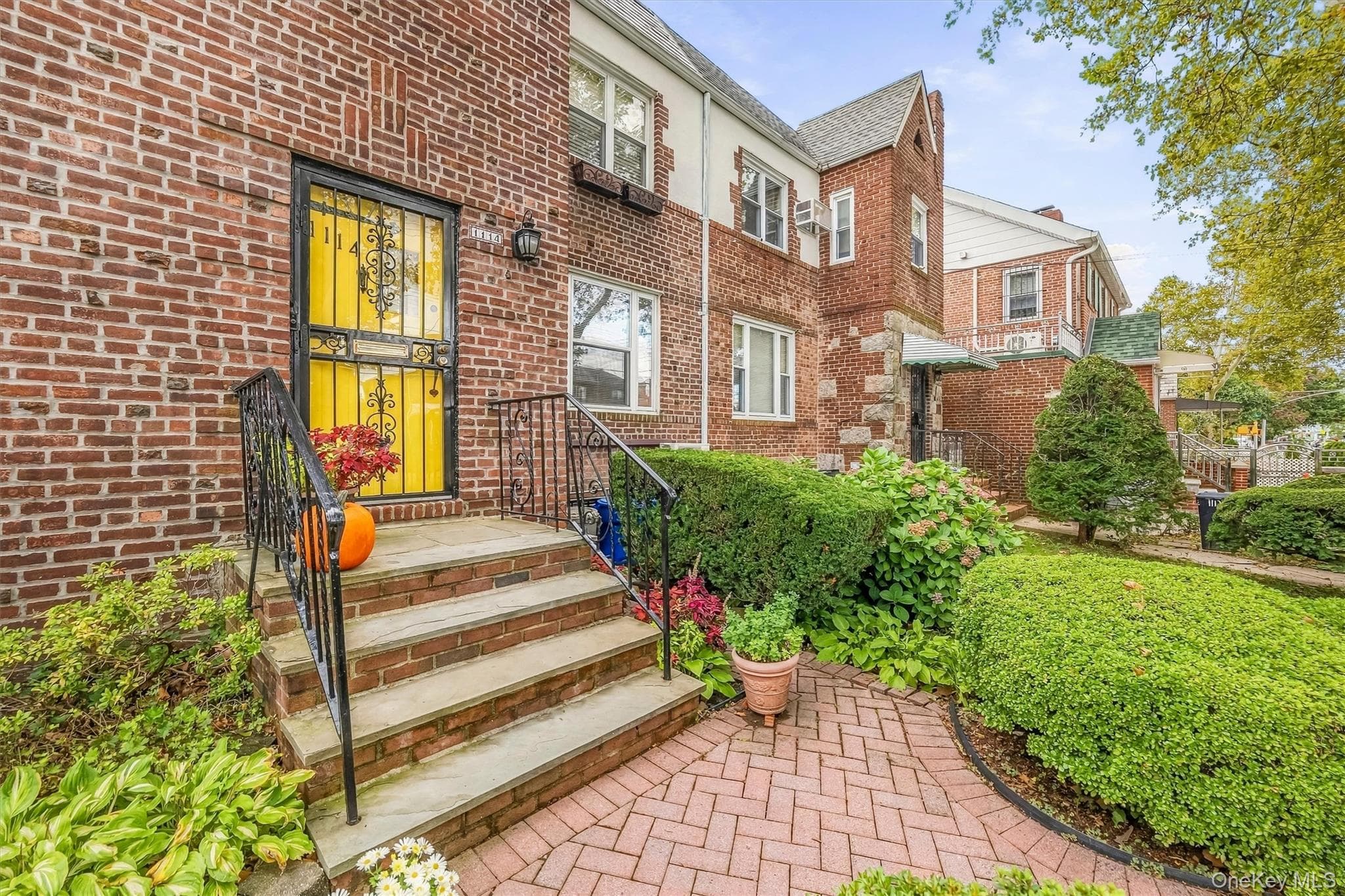 1114 Mace Avenue thumbnail 4