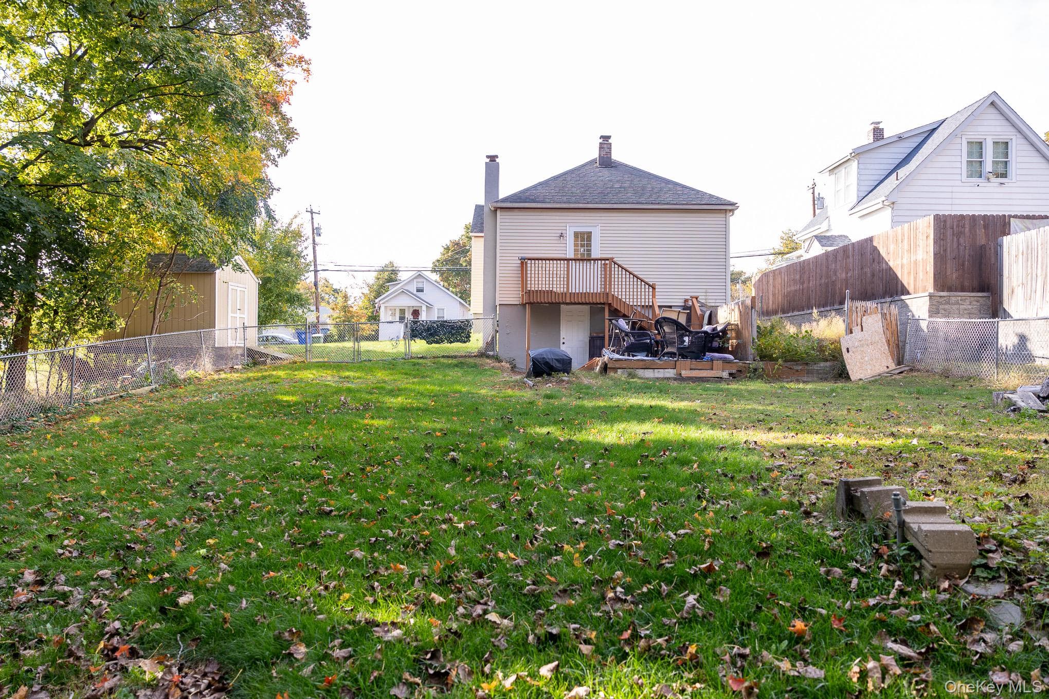 102 Sproat Street thumbnail 37