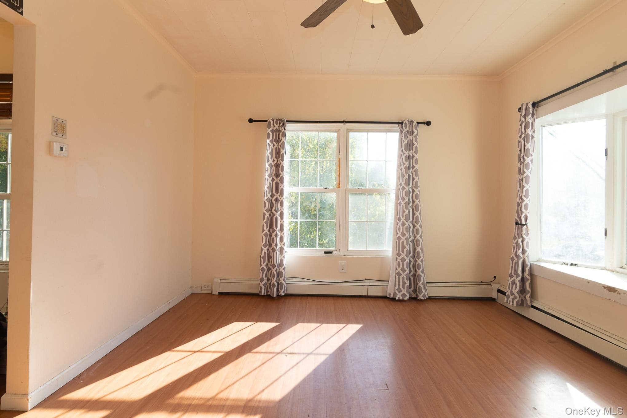 102 Sproat Street thumbnail 12