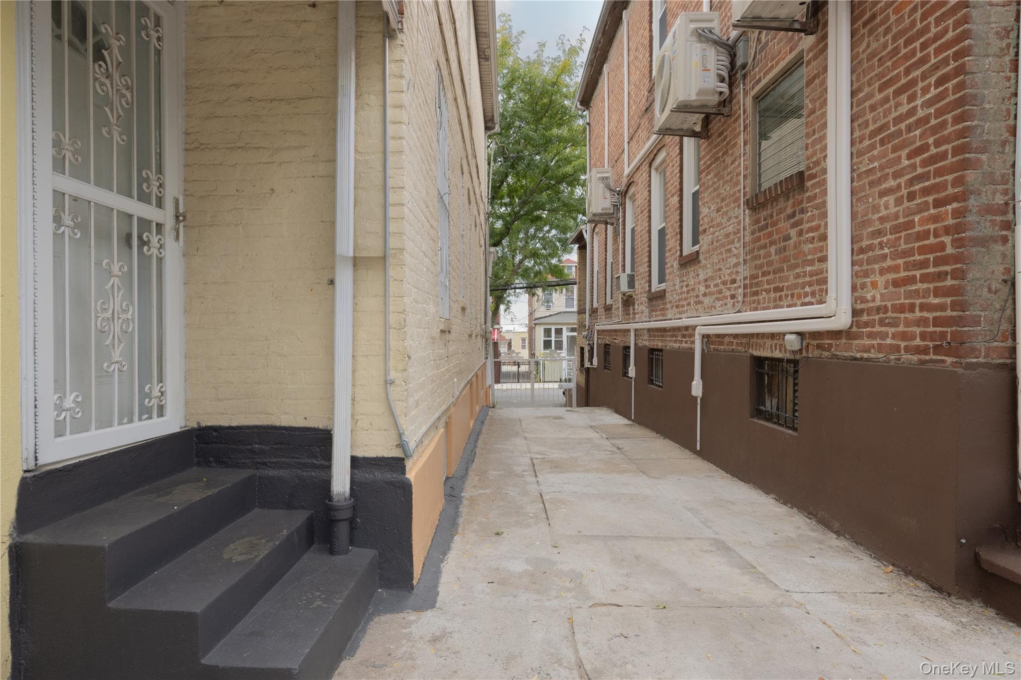 3214 Fenton Avenue thumbnail 9