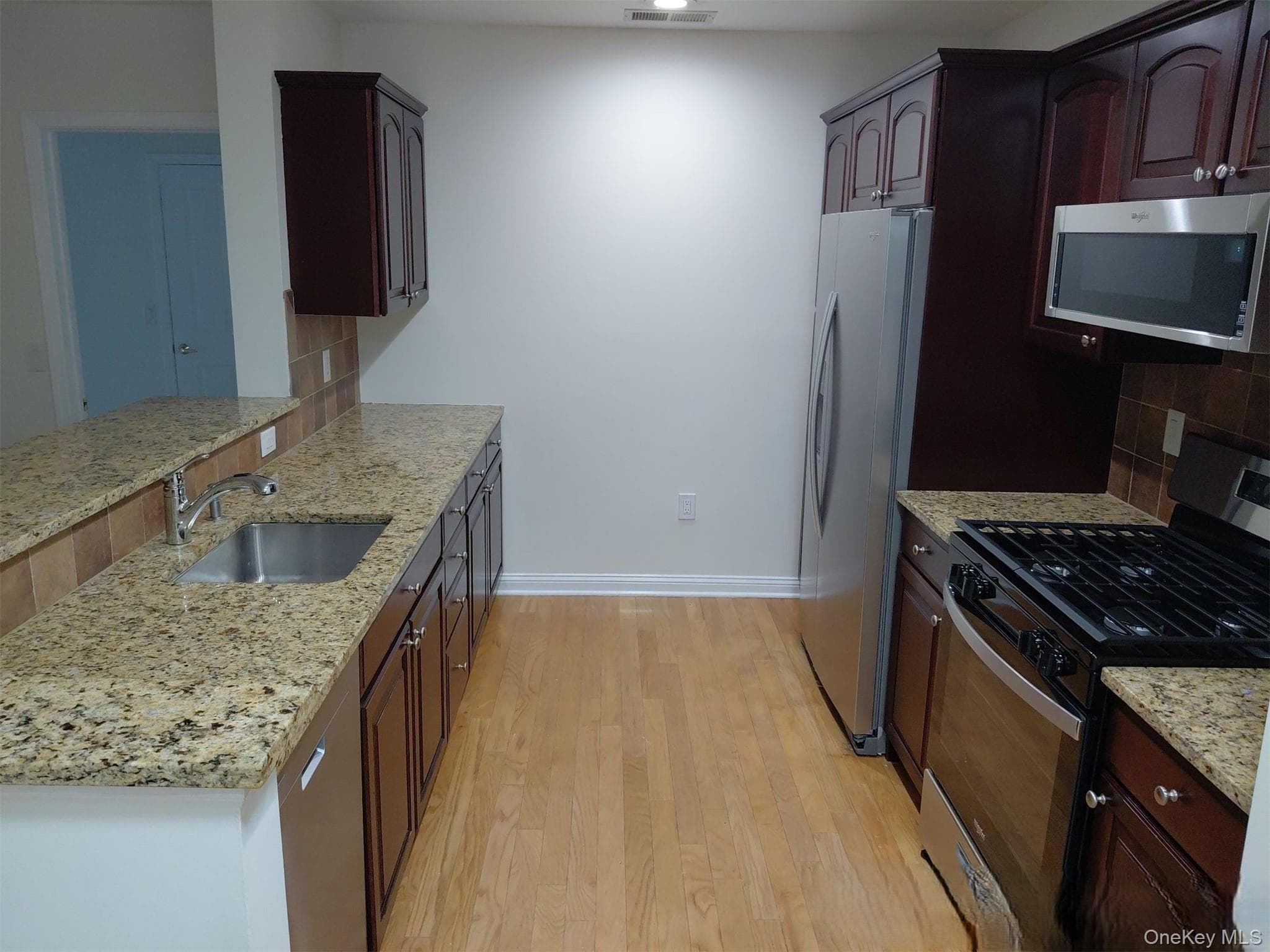 3109 Leeward Drive thumbnail 4