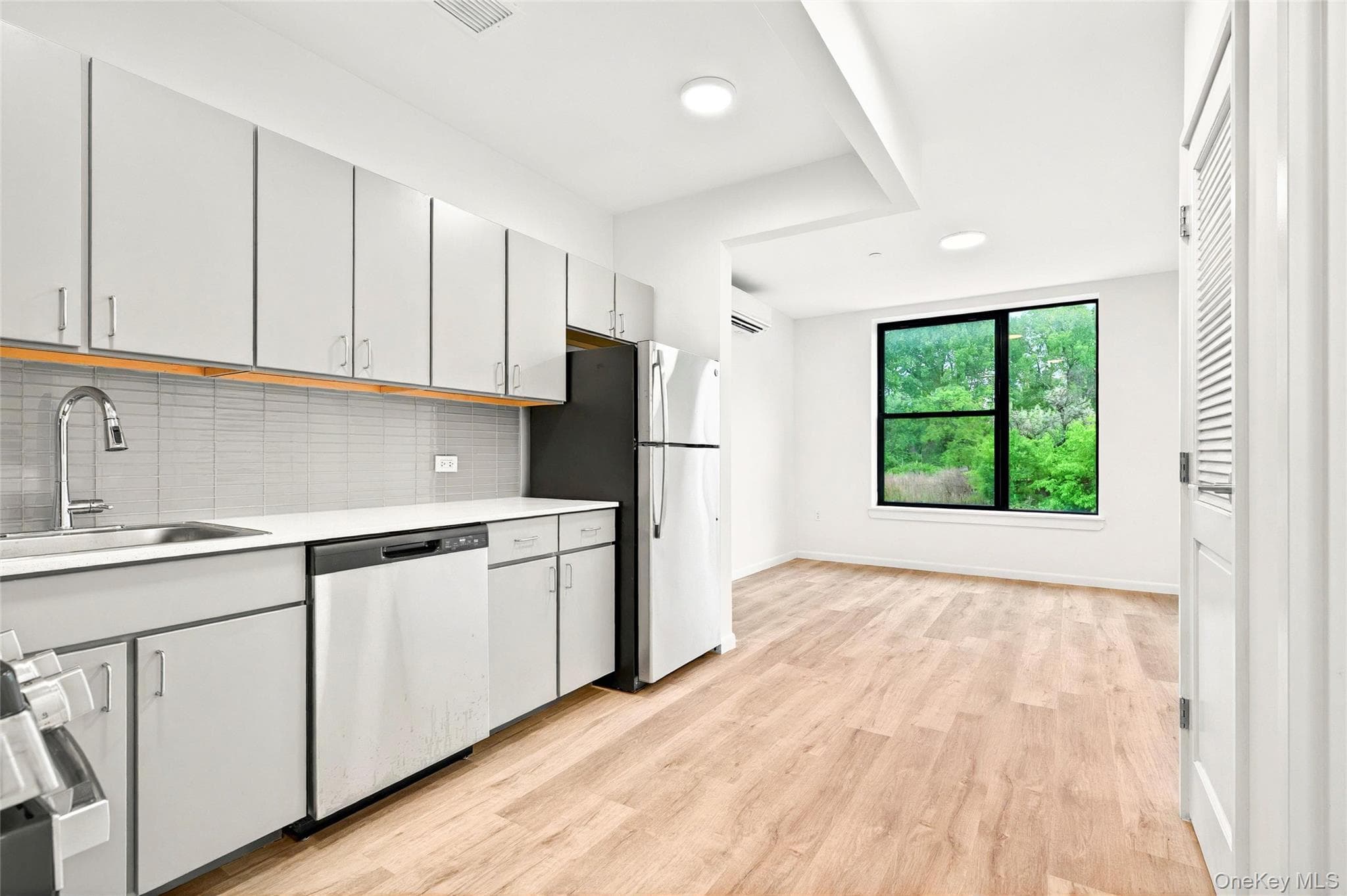 355 Bronx River Avenue Unit: 3B thumbnail 14