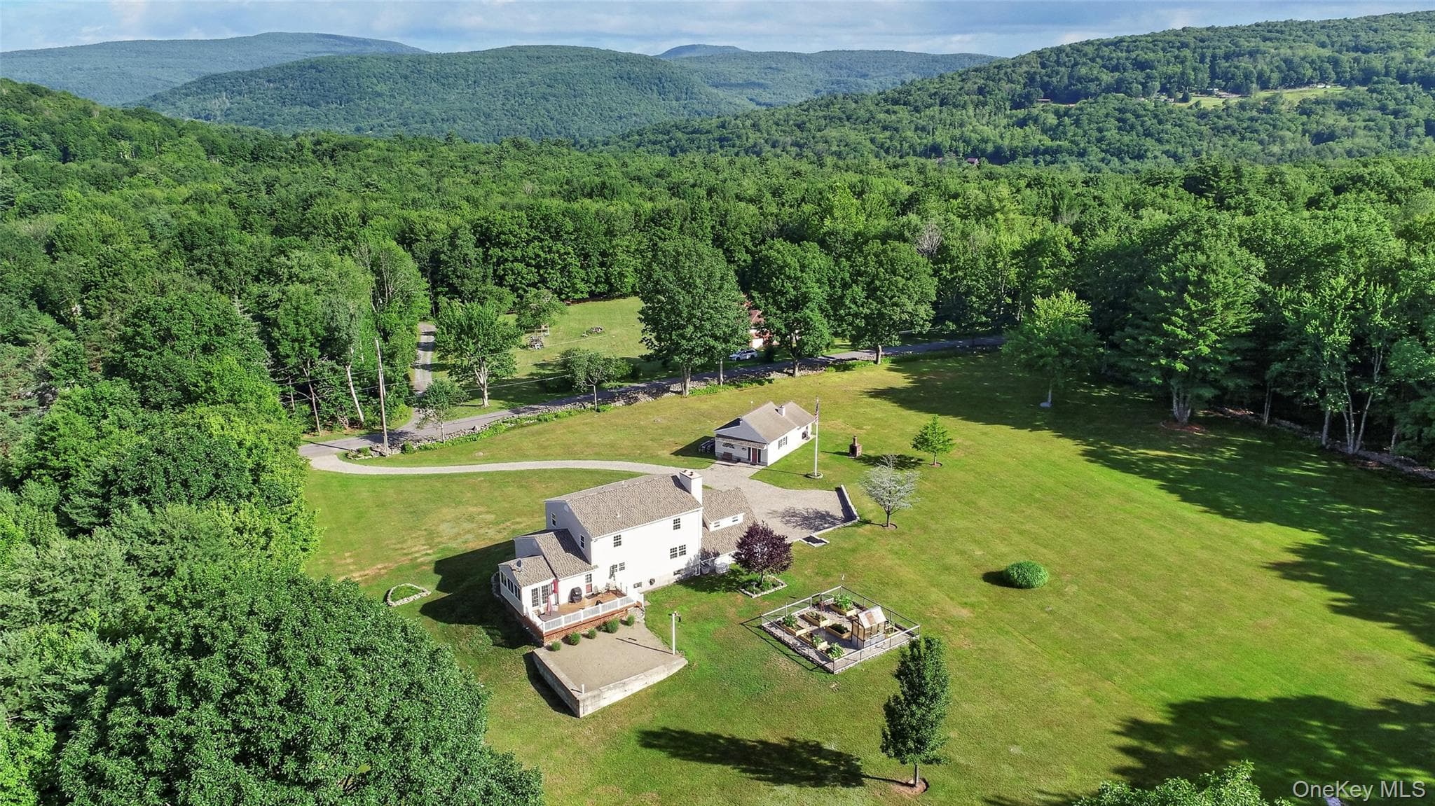 156 Lackawack Hill Road thumbnail 10
