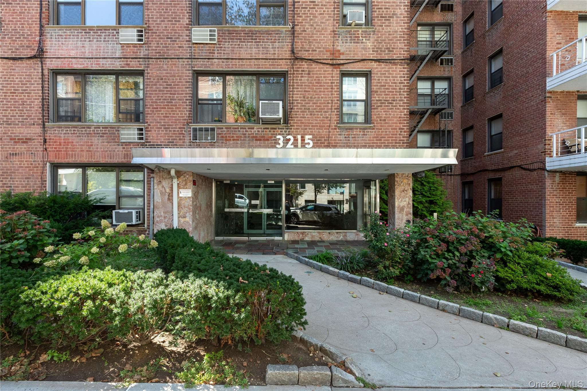3215 Arlington Avenue Unit: 2A, Bronx
