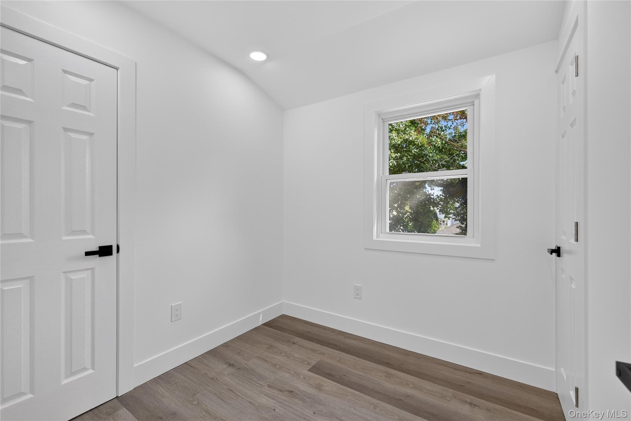 10 Harrison Drive thumbnail 27