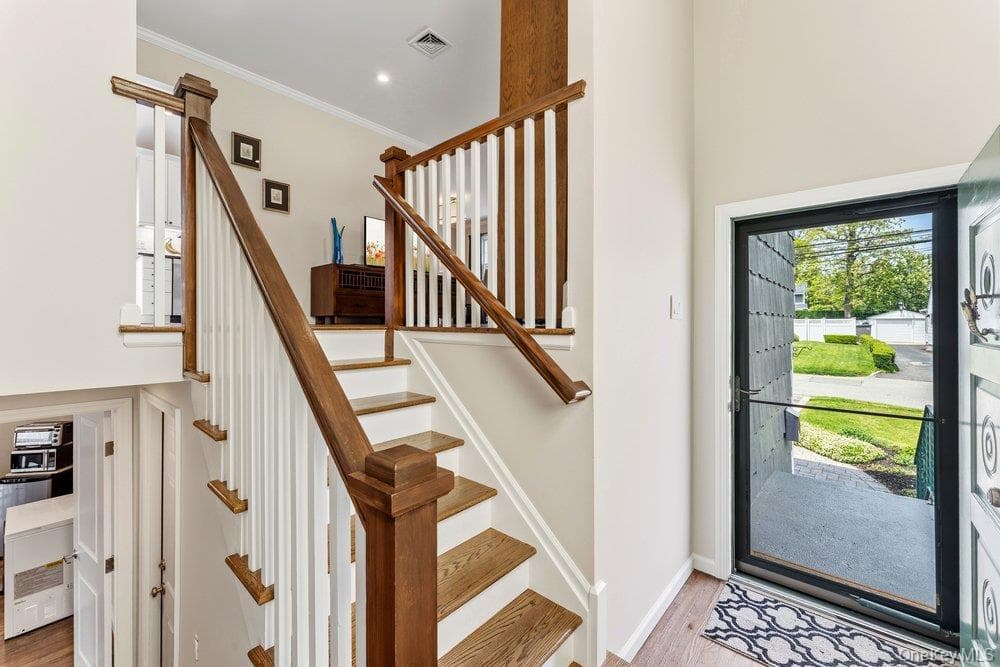 28 Satinwood Road thumbnail 3