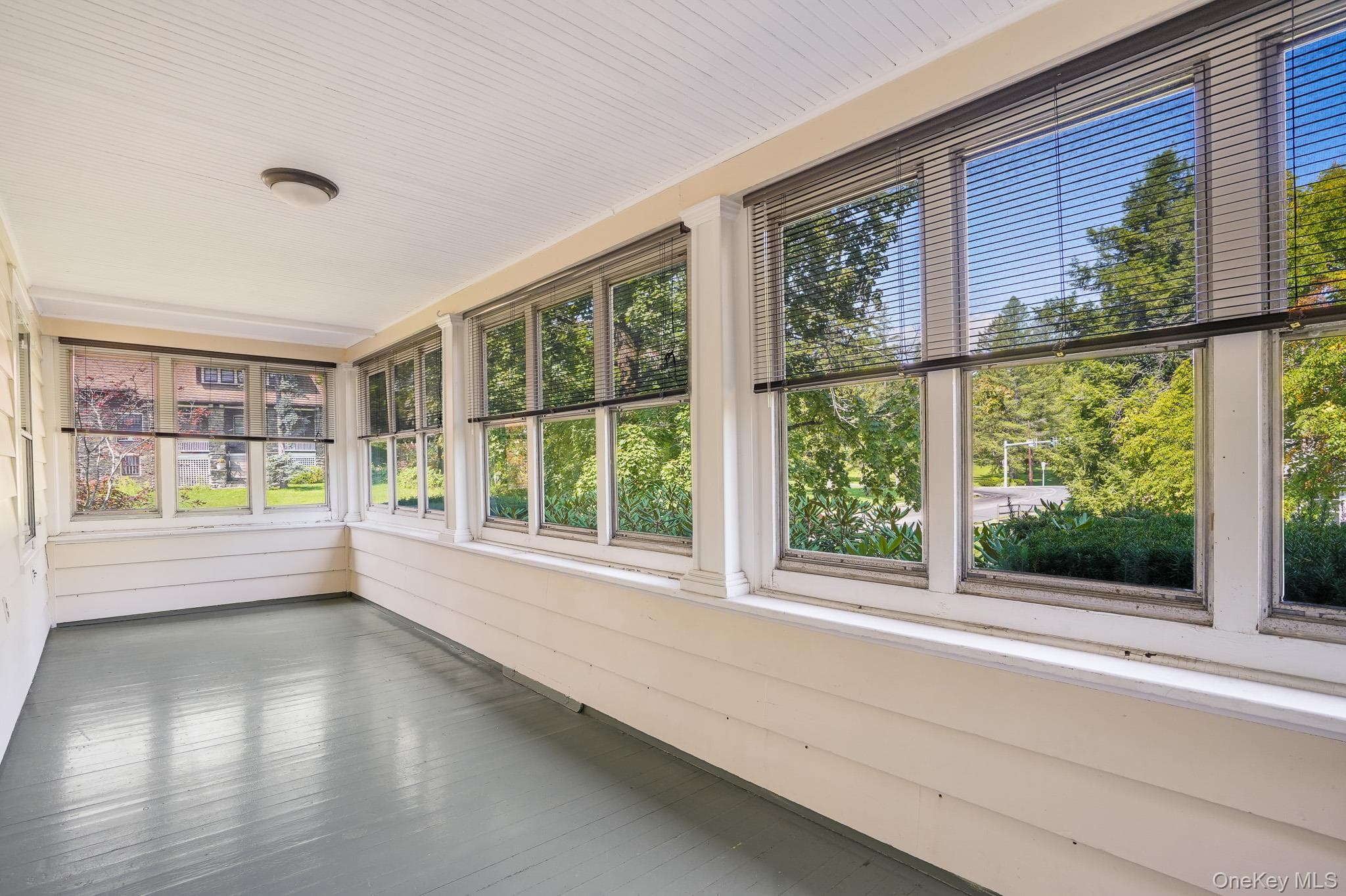 170 Hooker Avenue thumbnail 16