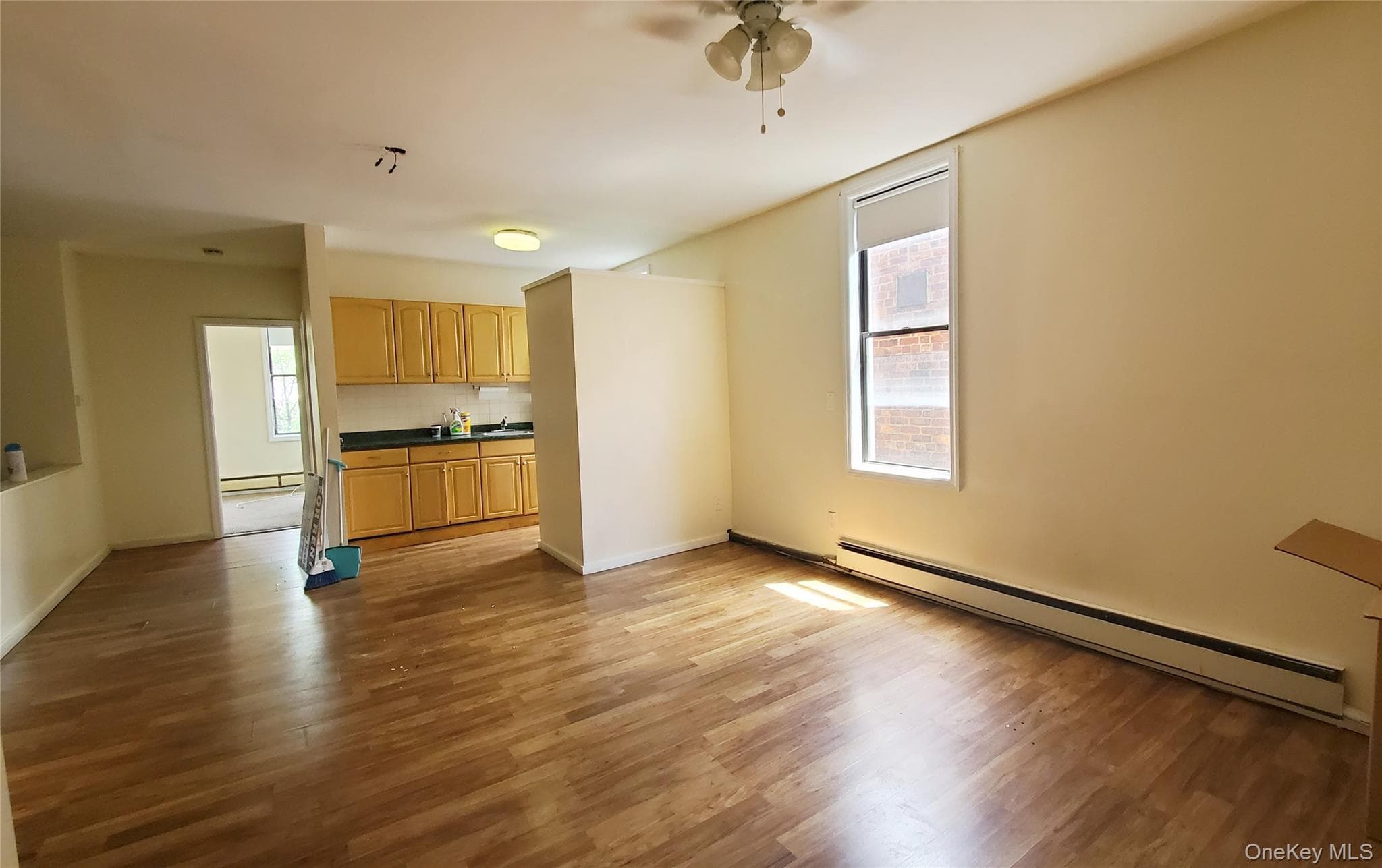 1321 Castle Hill Avenue thumbnail 10