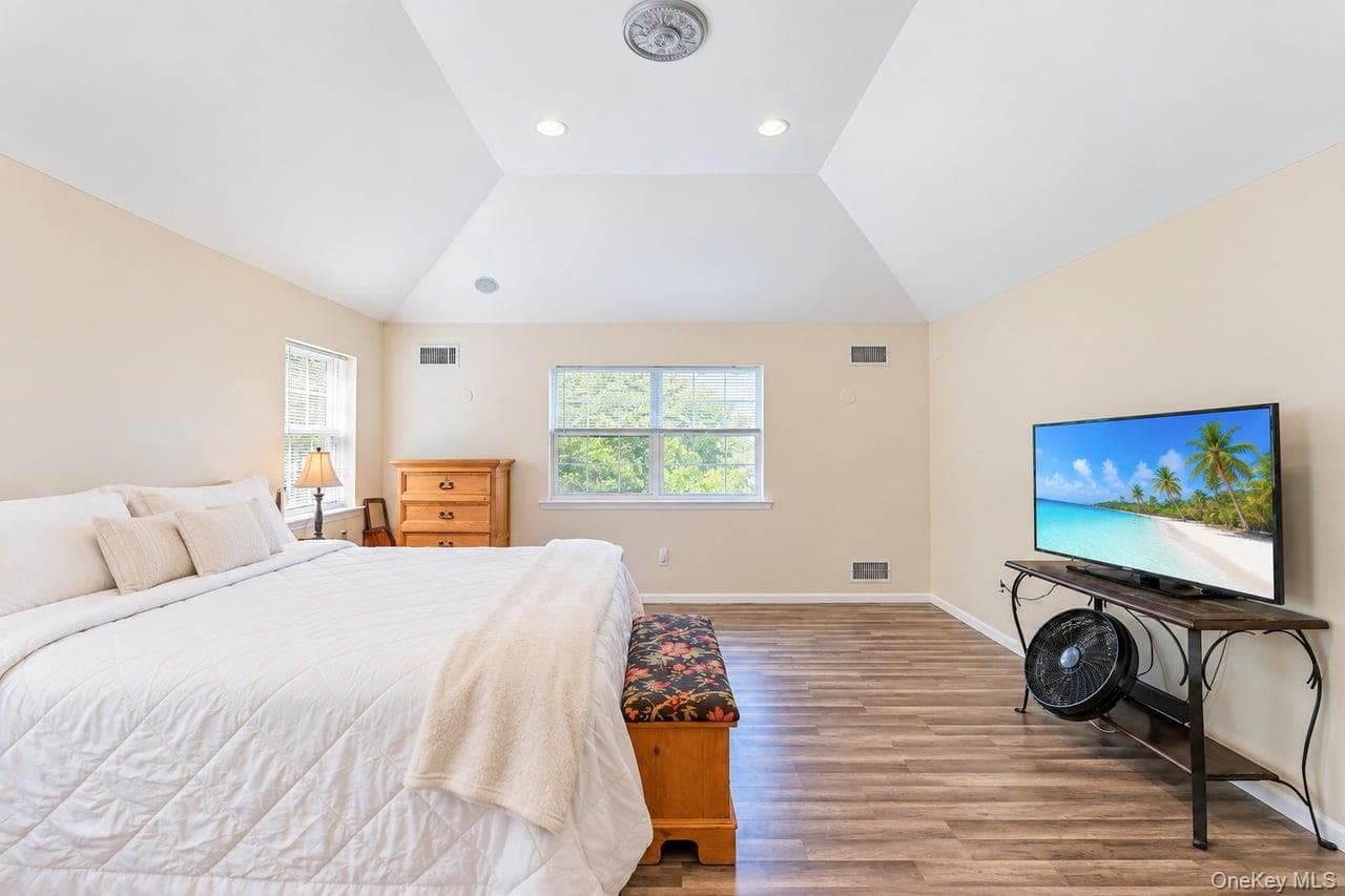 5 Sky View Court thumbnail 38