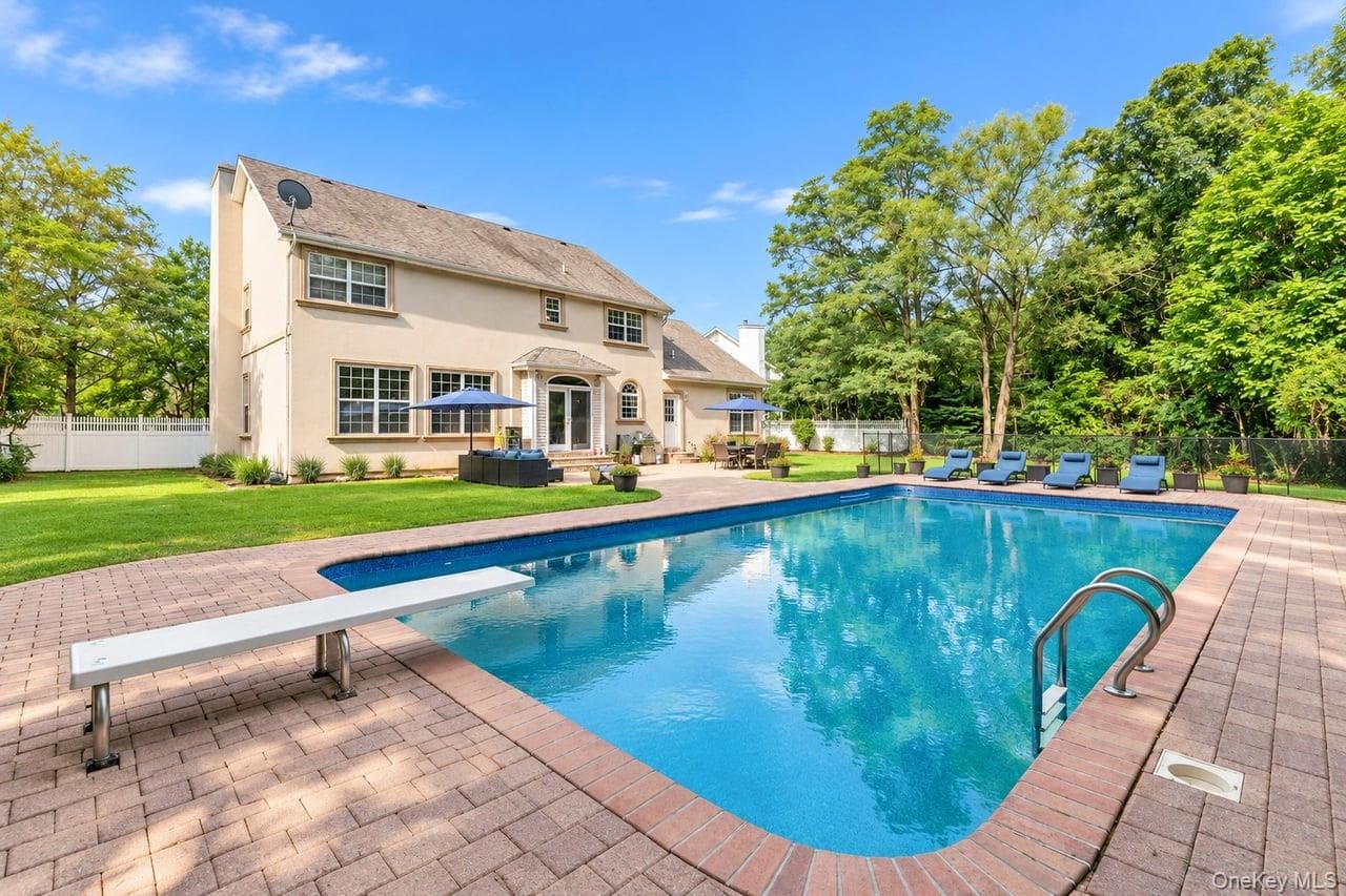 5 Sky View Court thumbnail 9