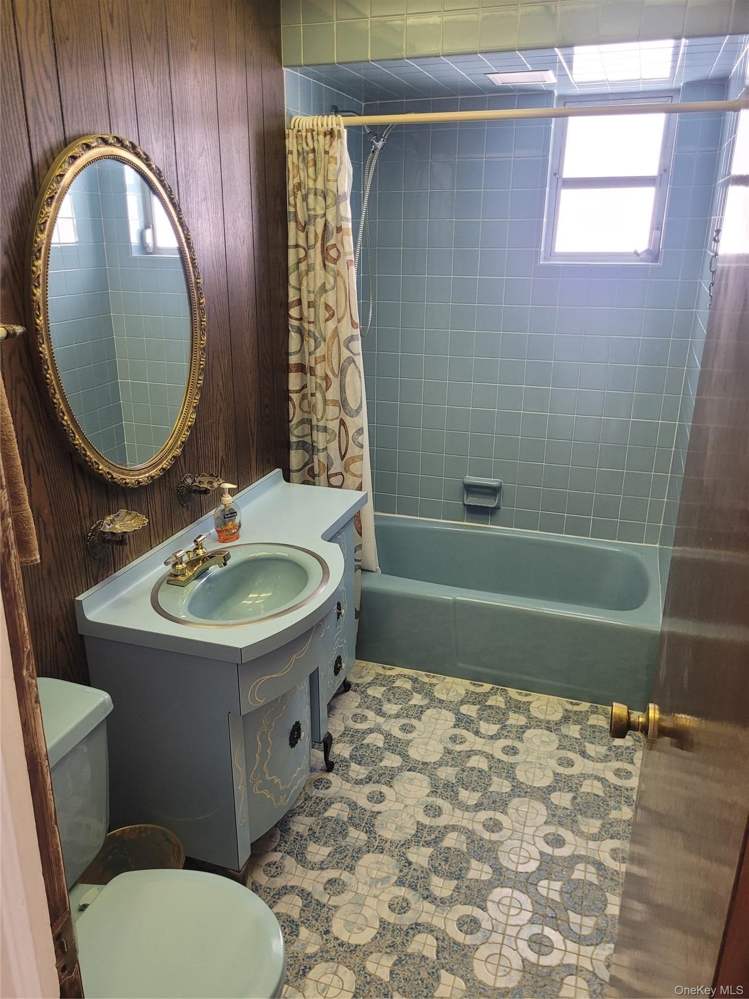 2205 E 15th Street thumbnail 11