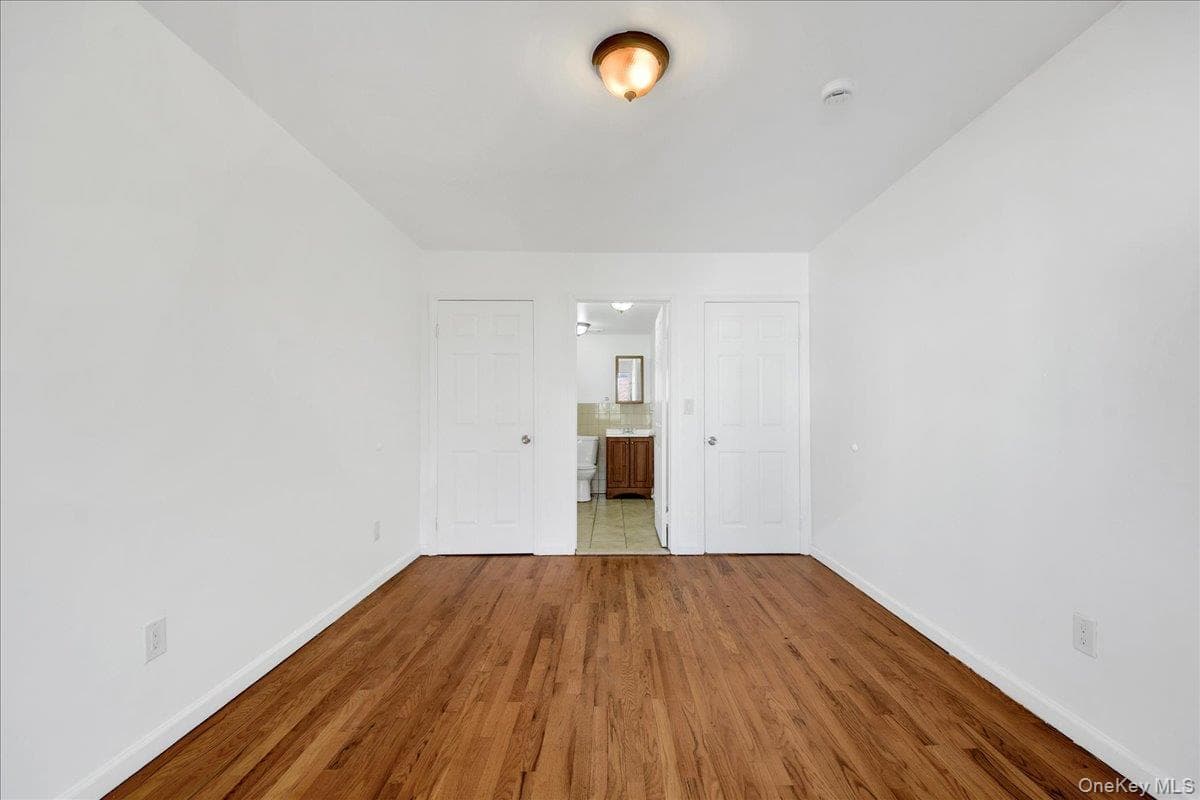 635 Coster Street thumbnail 6