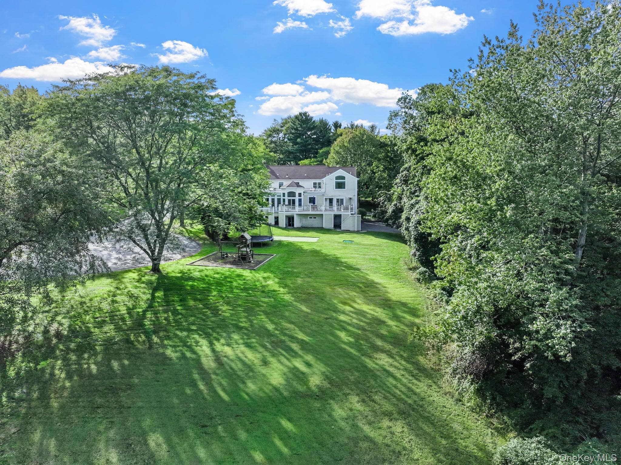 107 Hickory Road thumbnail 5
