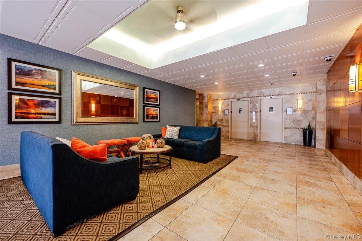 55 Monroe Boulevard Unit: 3P thumbnail 3