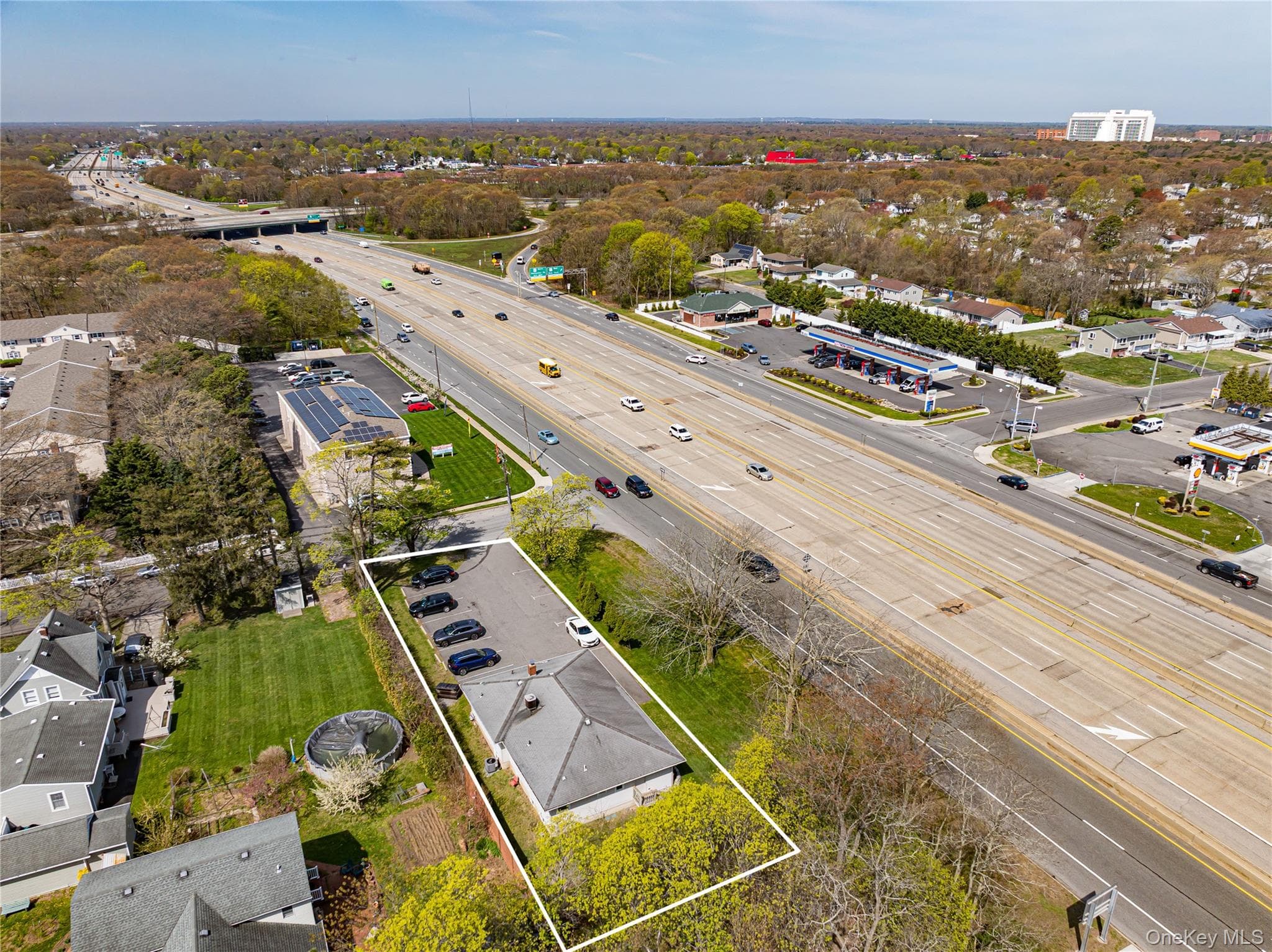 3250 Sunrise Highway thumbnail 27