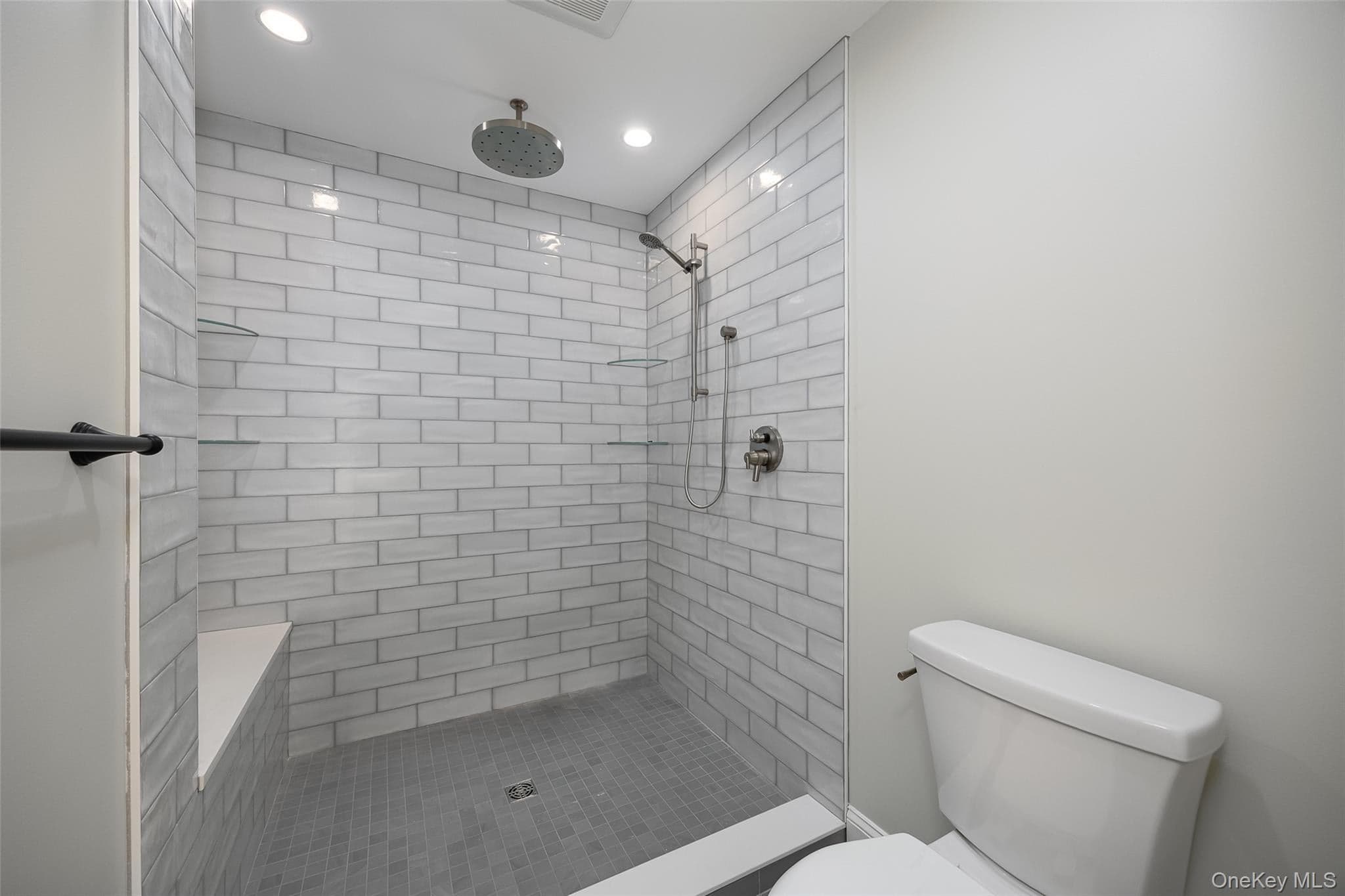 15 Henry Street Unit: 2 thumbnail 16