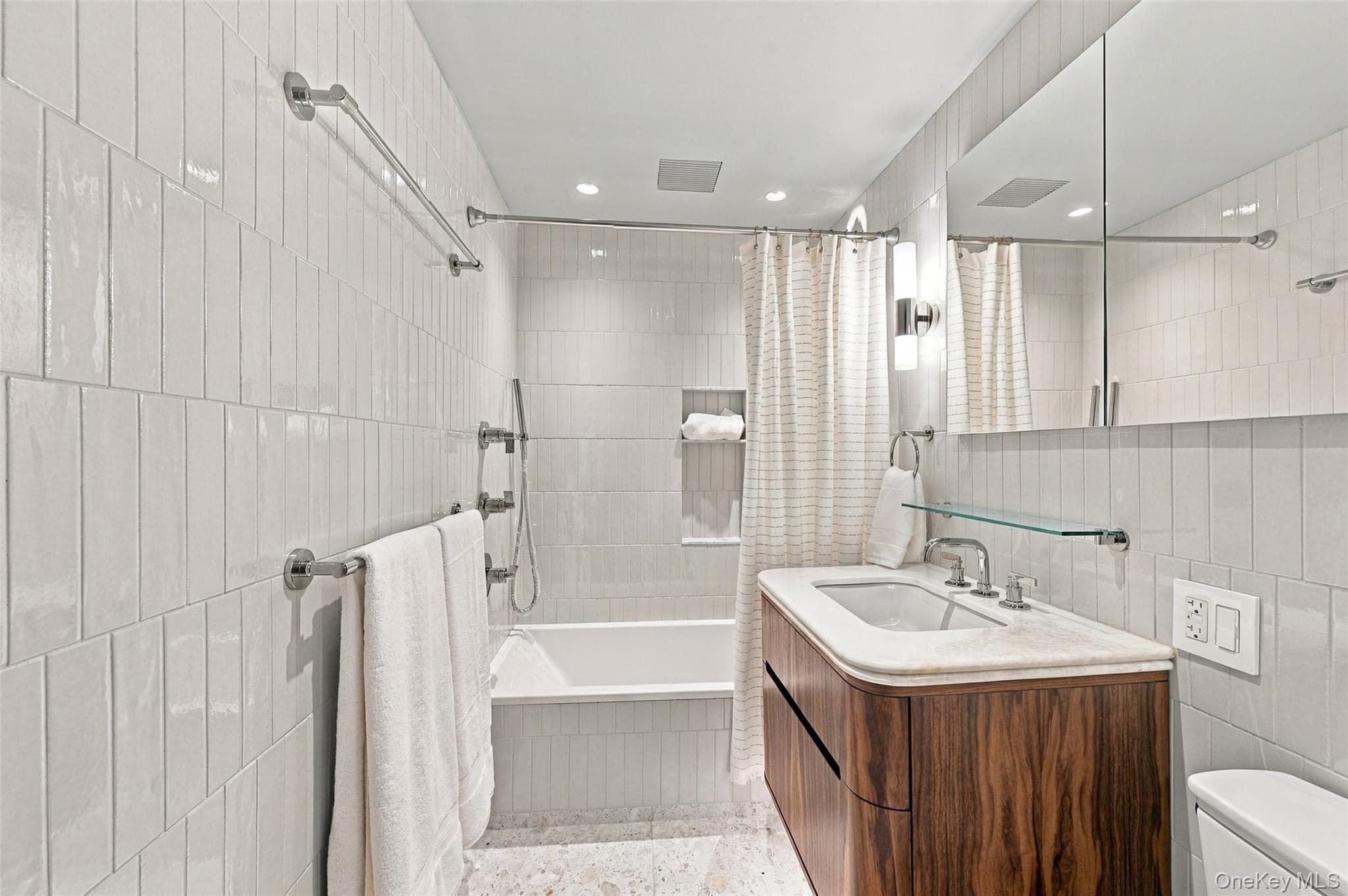 250 W 15th Street Unit: 6G thumbnail 11