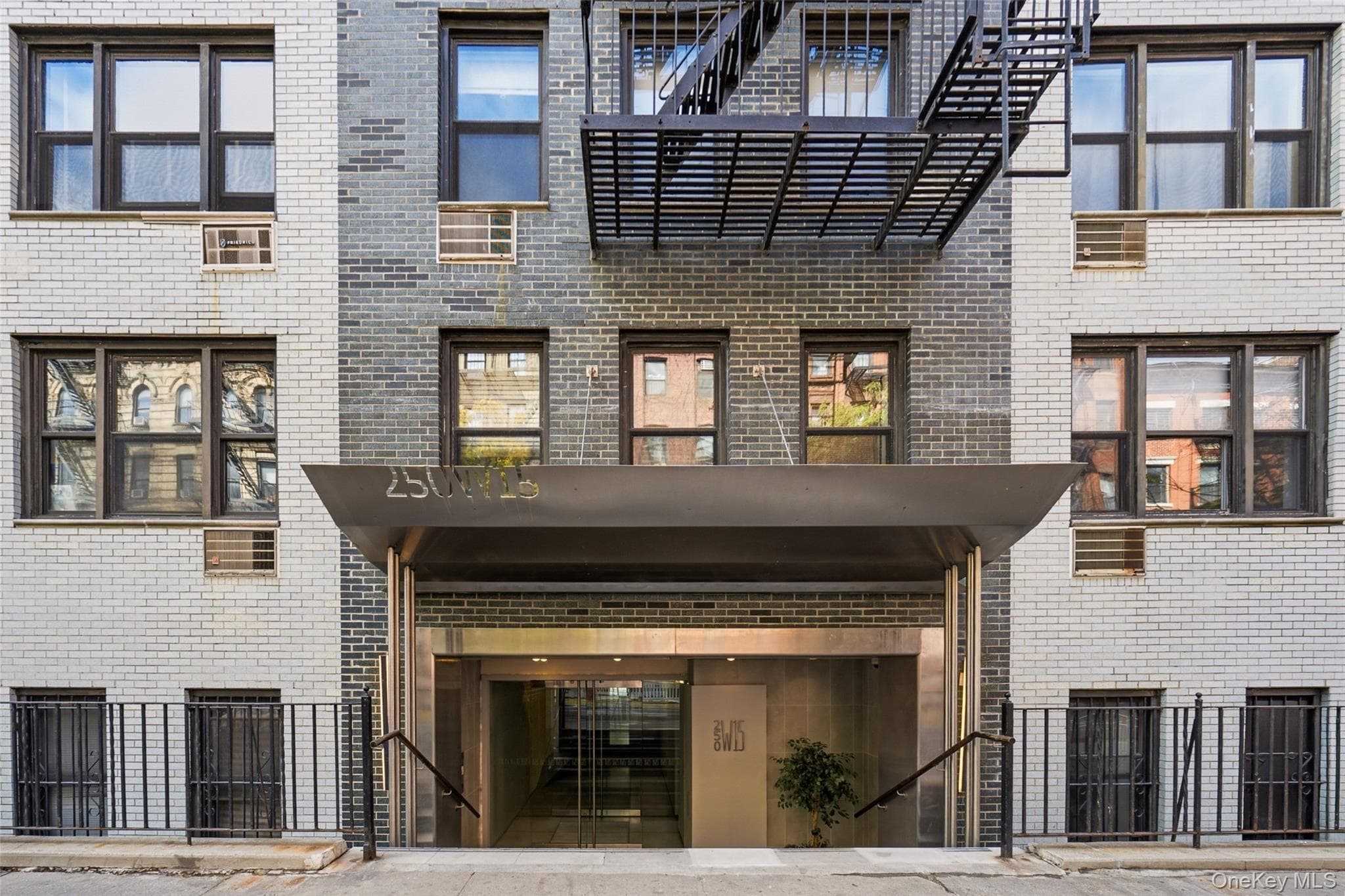 250 W 15th Street Unit: 6G thumbnail 18
