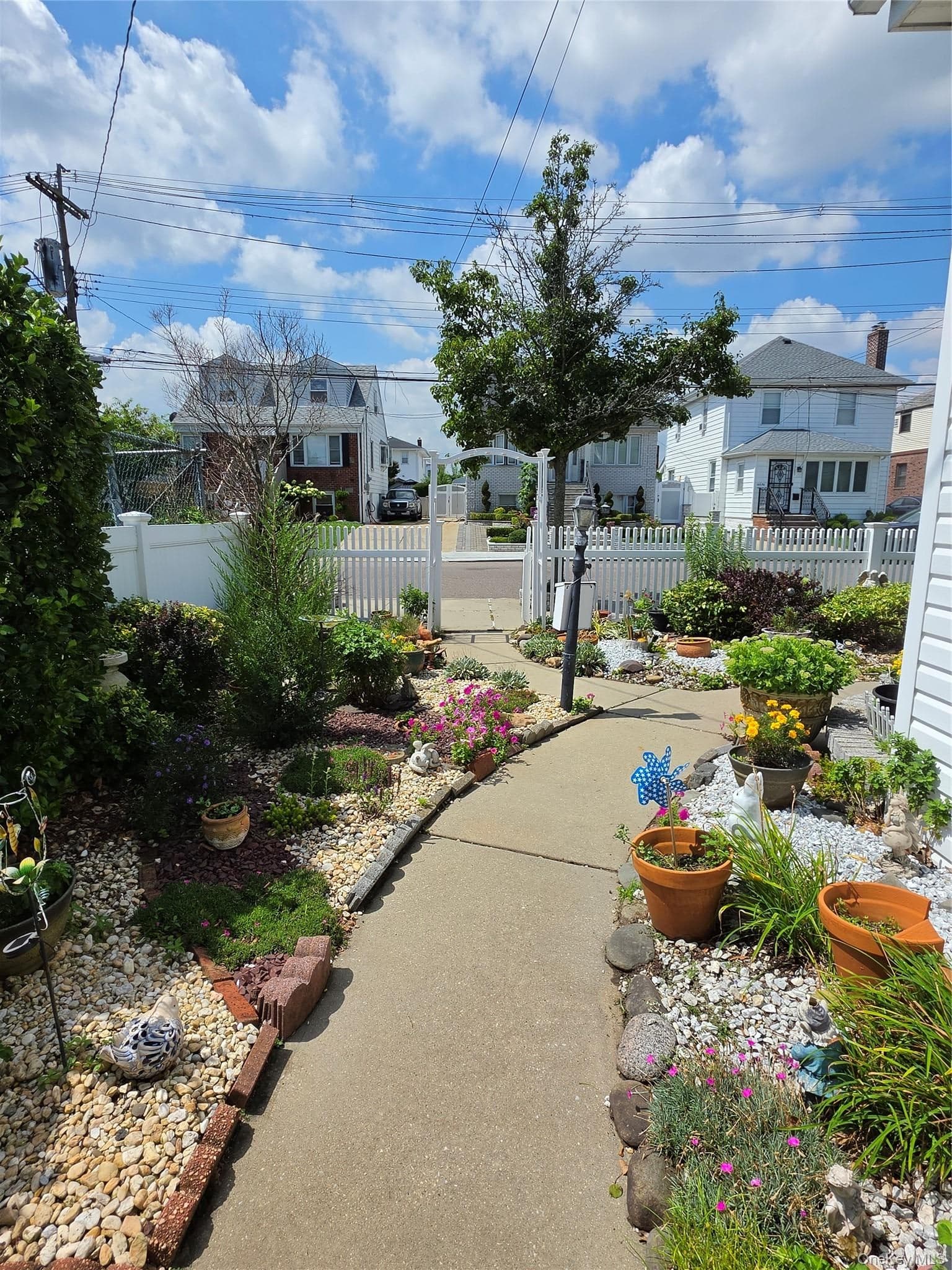 160-41 99th Street thumbnail 6