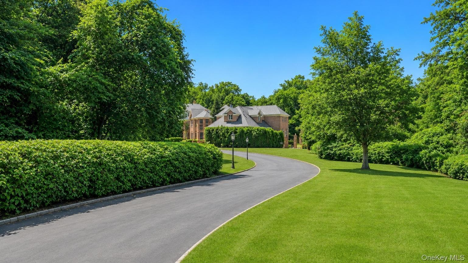 250 Oyster Bay Road thumbnail 6