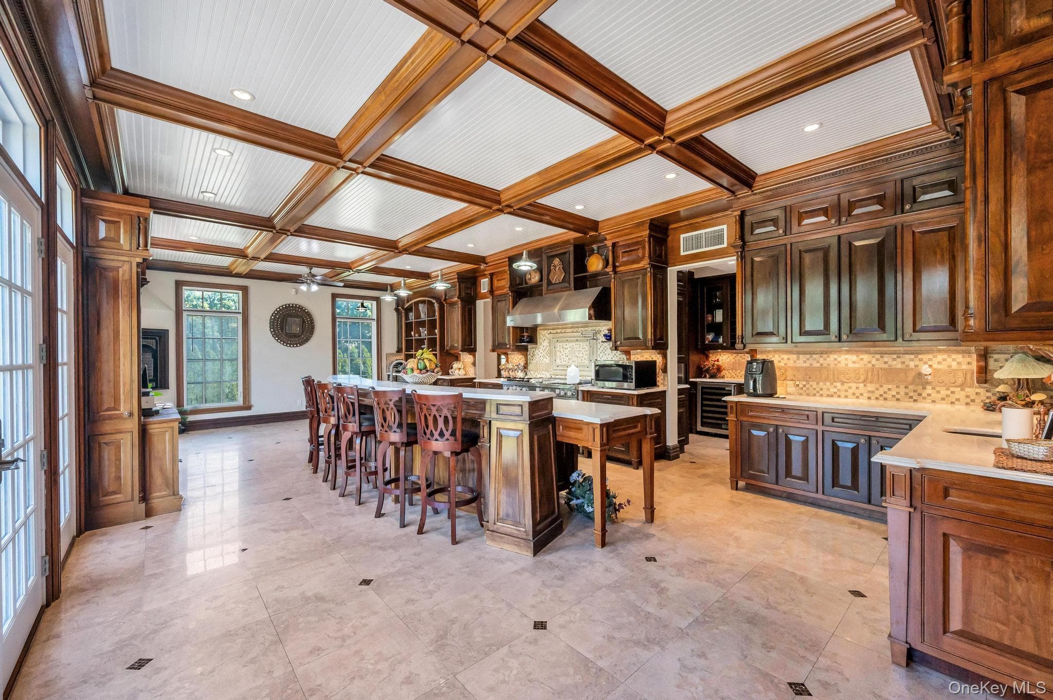 250 Oyster Bay Road thumbnail 12