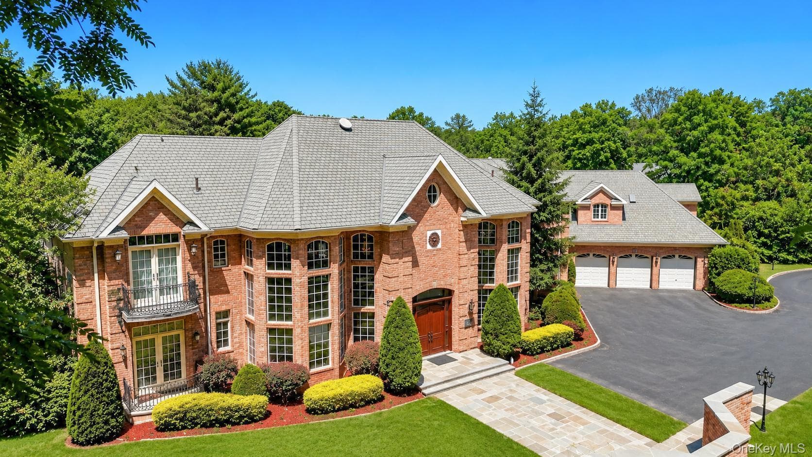 250 Oyster Bay Road thumbnail 2