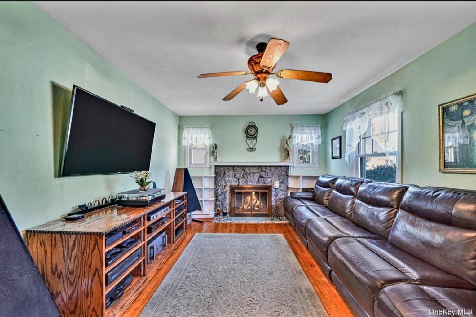 199 Claxton Avenue thumbnail 5