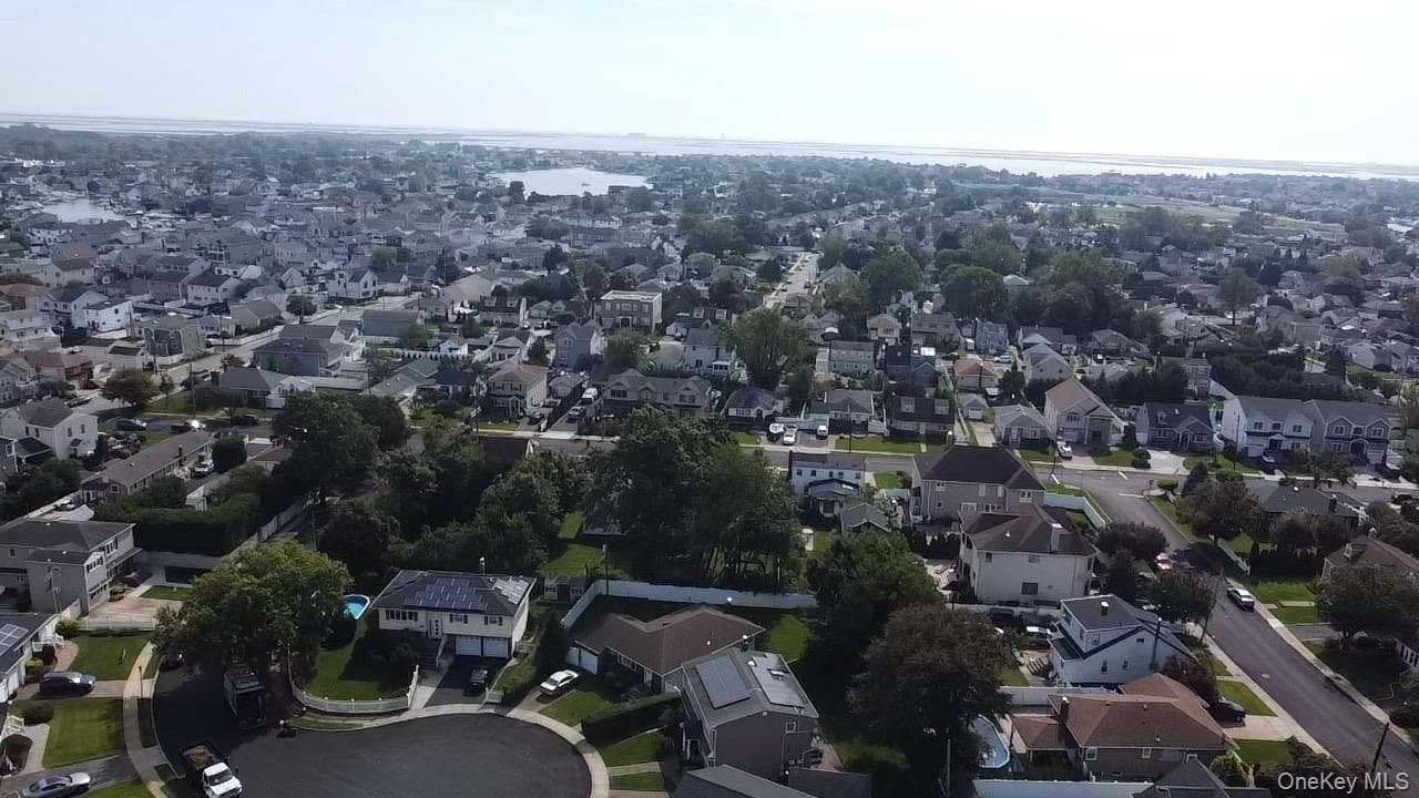 199 Claxton Avenue thumbnail 22