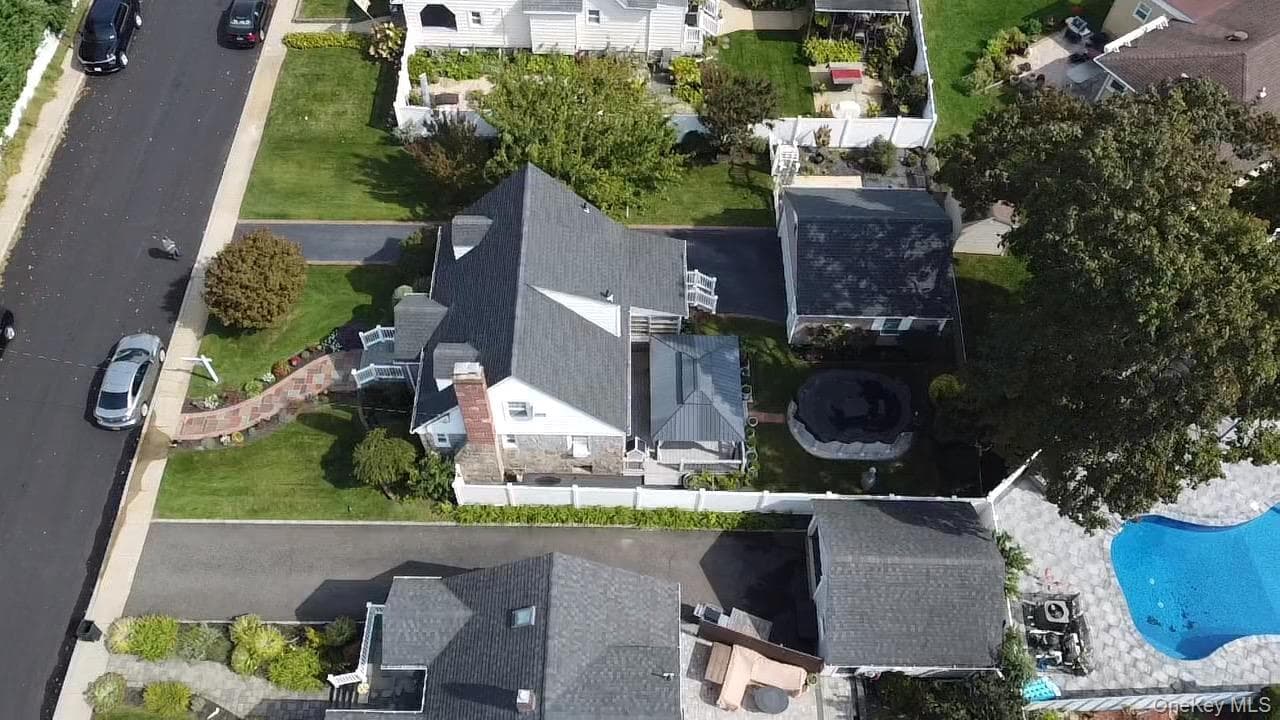 199 Claxton Avenue thumbnail 20