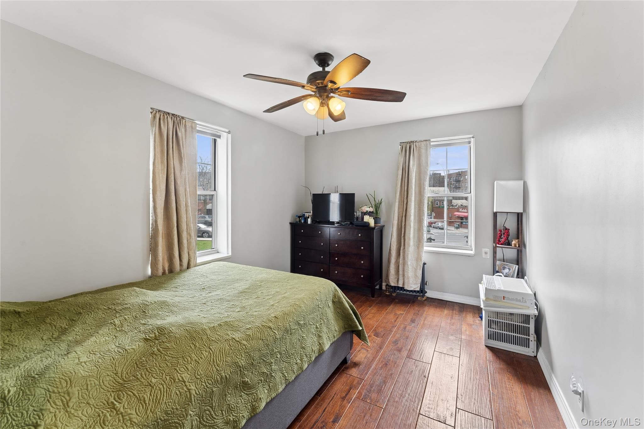 55-01 31st Avenue Unit: 1D thumbnail 3