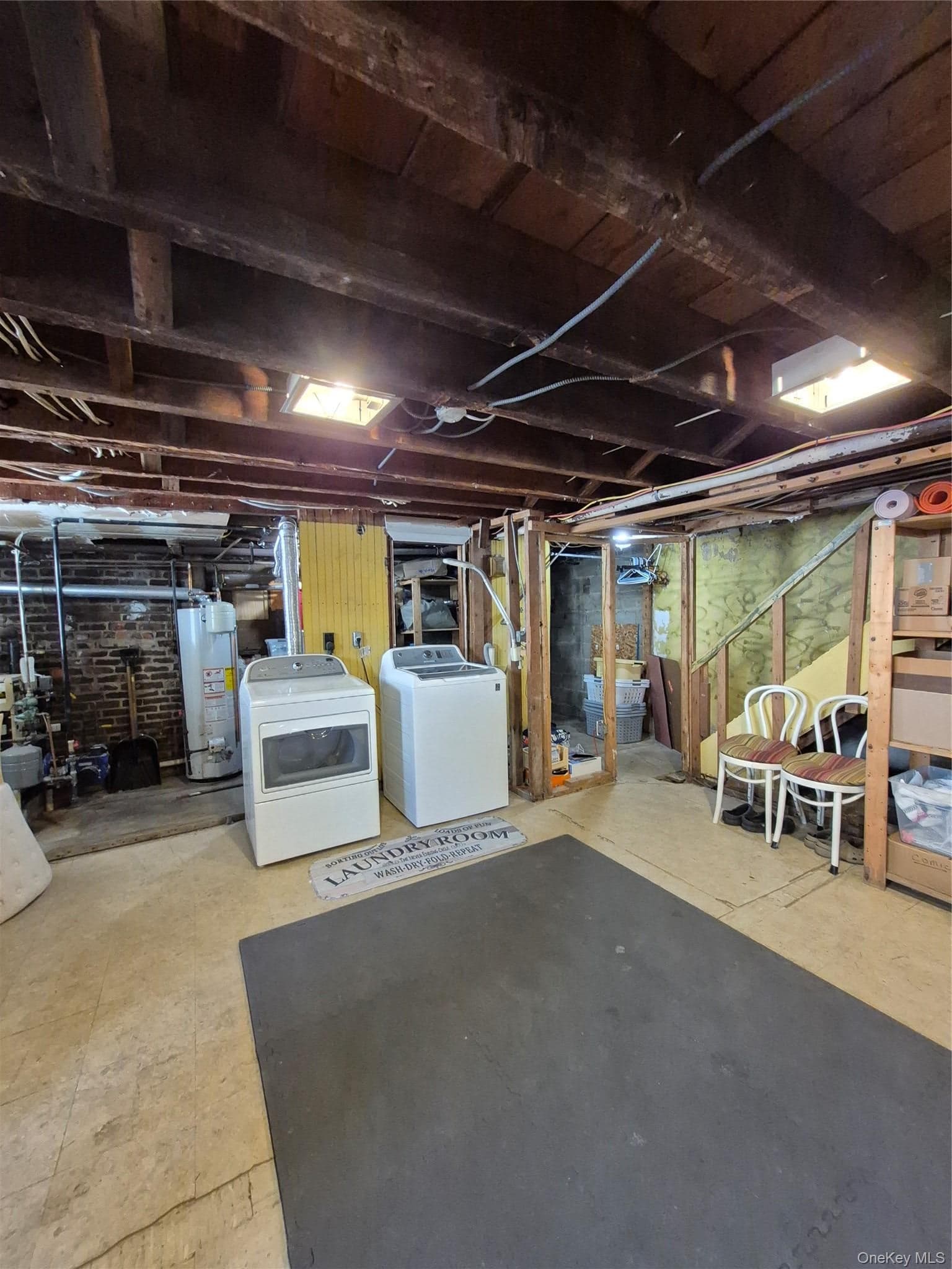 327 E Pine Street thumbnail 13