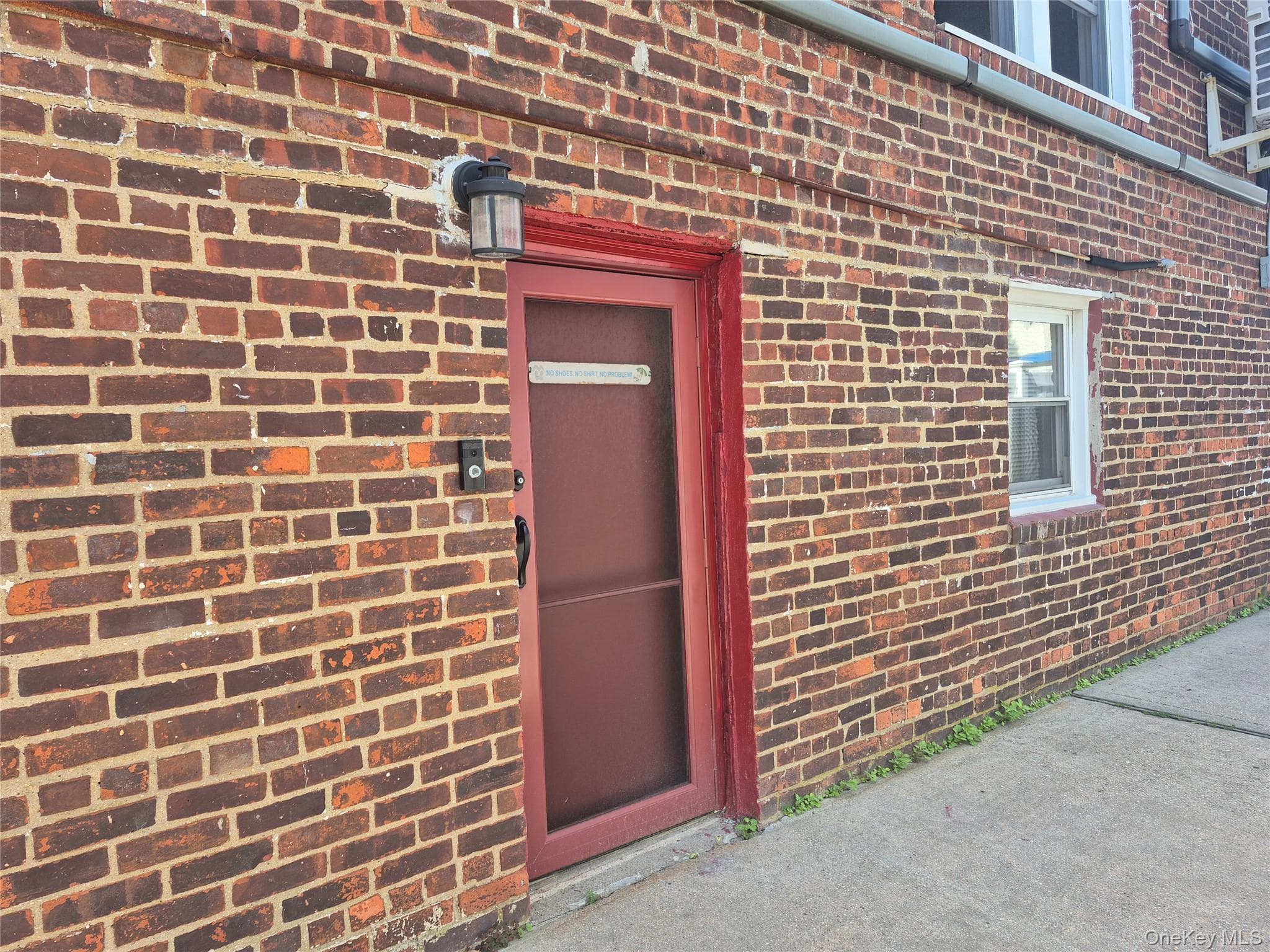 327 E Pine Street thumbnail 19