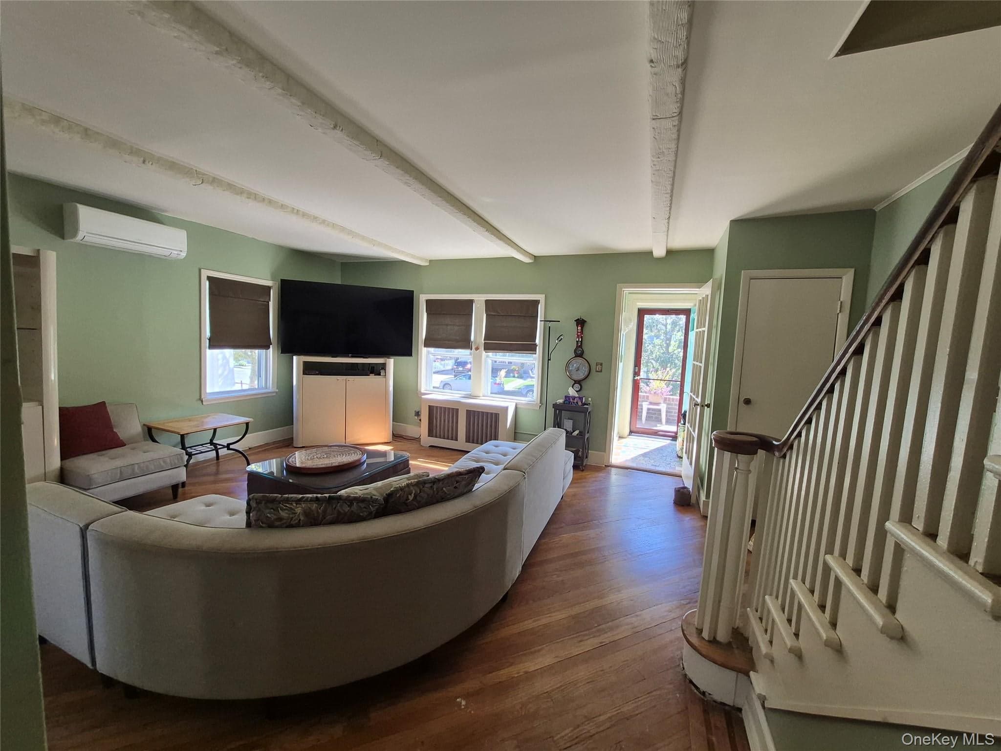 327 E Pine Street thumbnail 7