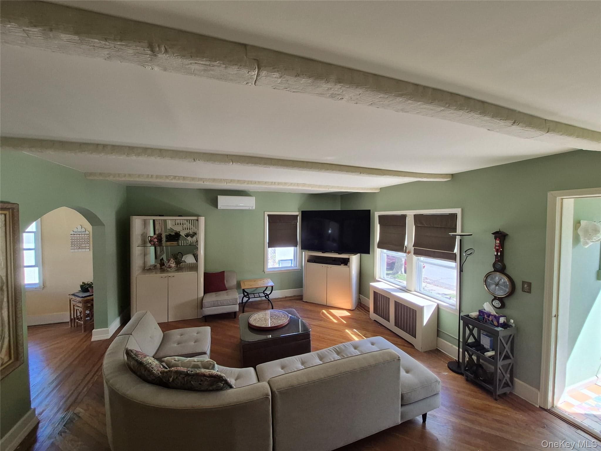 327 E Pine Street thumbnail 6