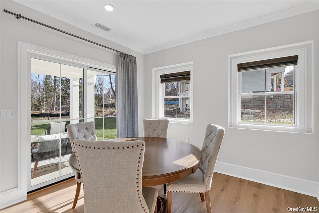1824 Soundview Court thumbnail 34