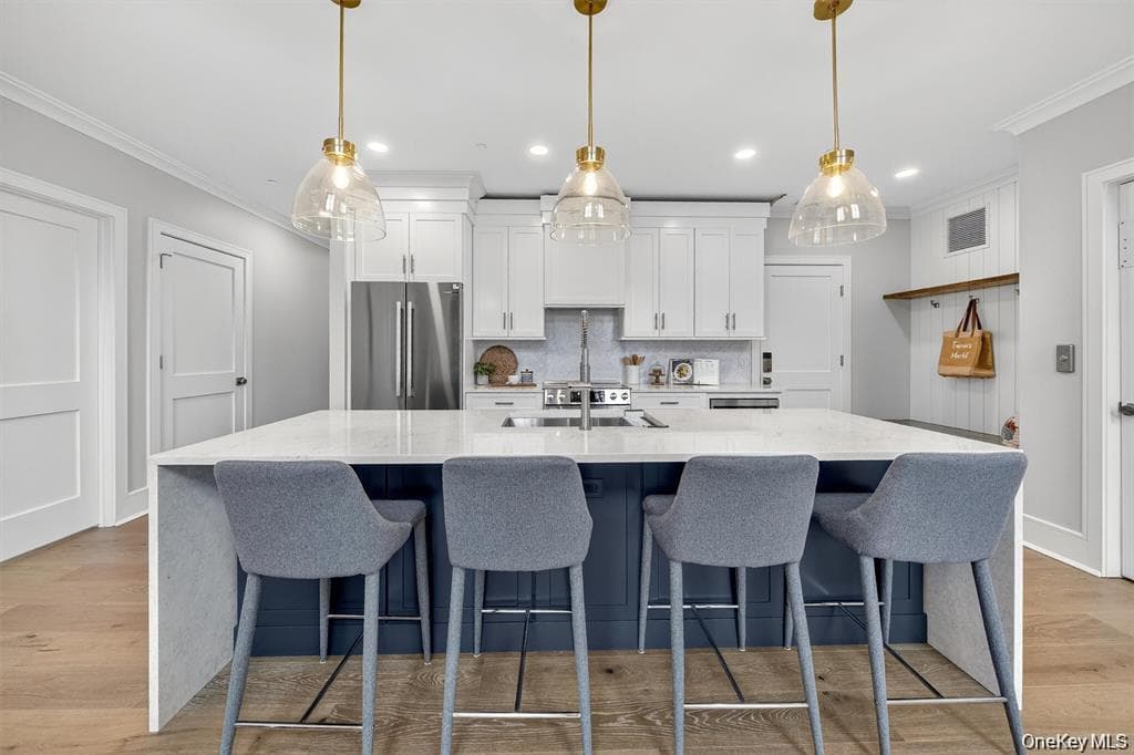 1824 Soundview Court thumbnail 10