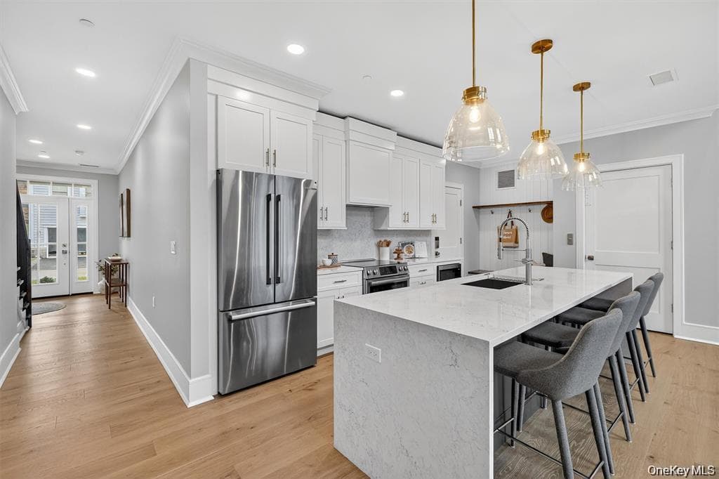 1824 Soundview Court thumbnail 7
