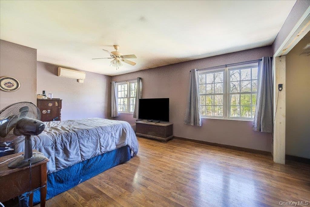 80 Jones Road thumbnail 21
