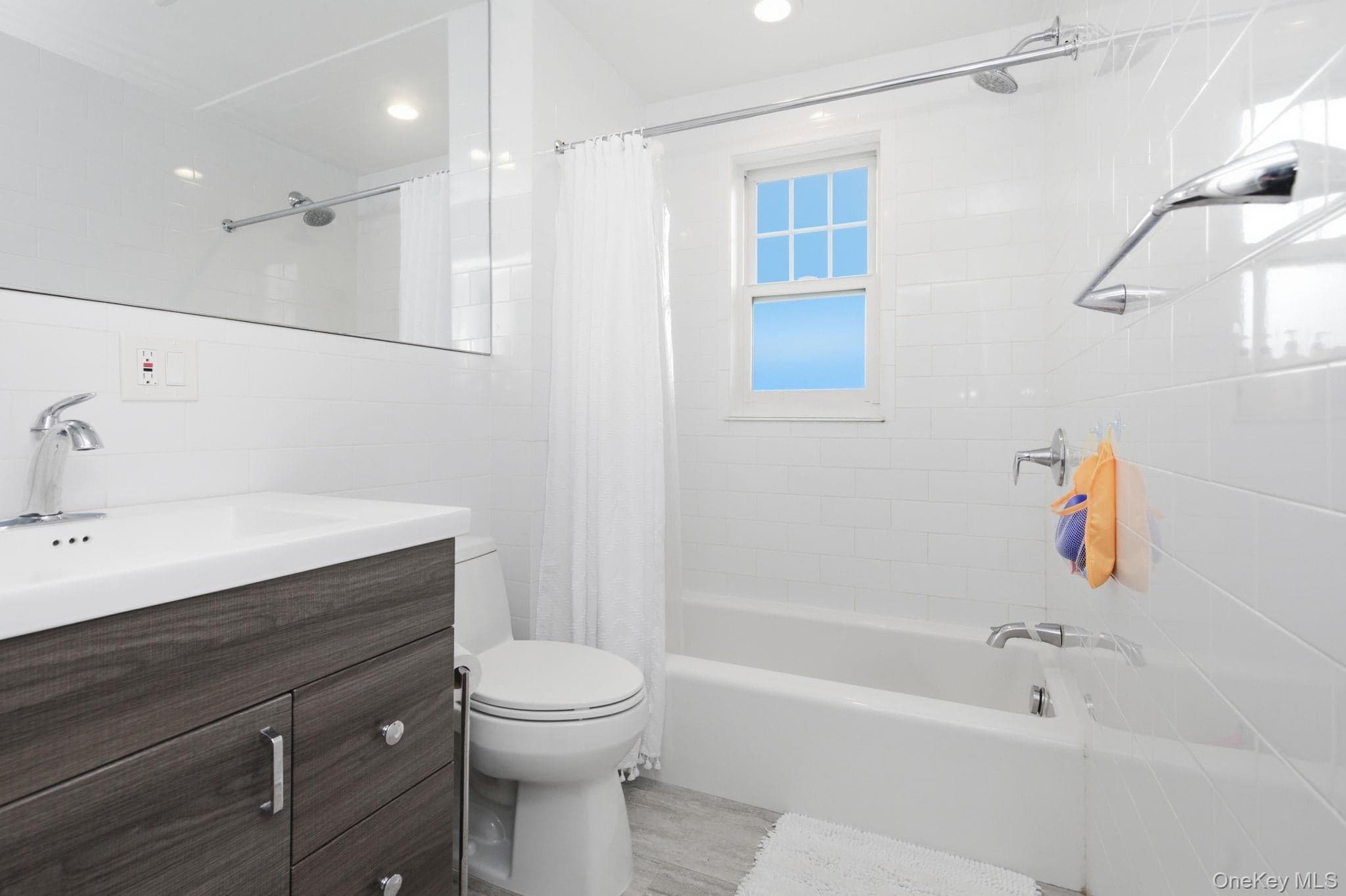 227-229 S Ridge Street thumbnail 15