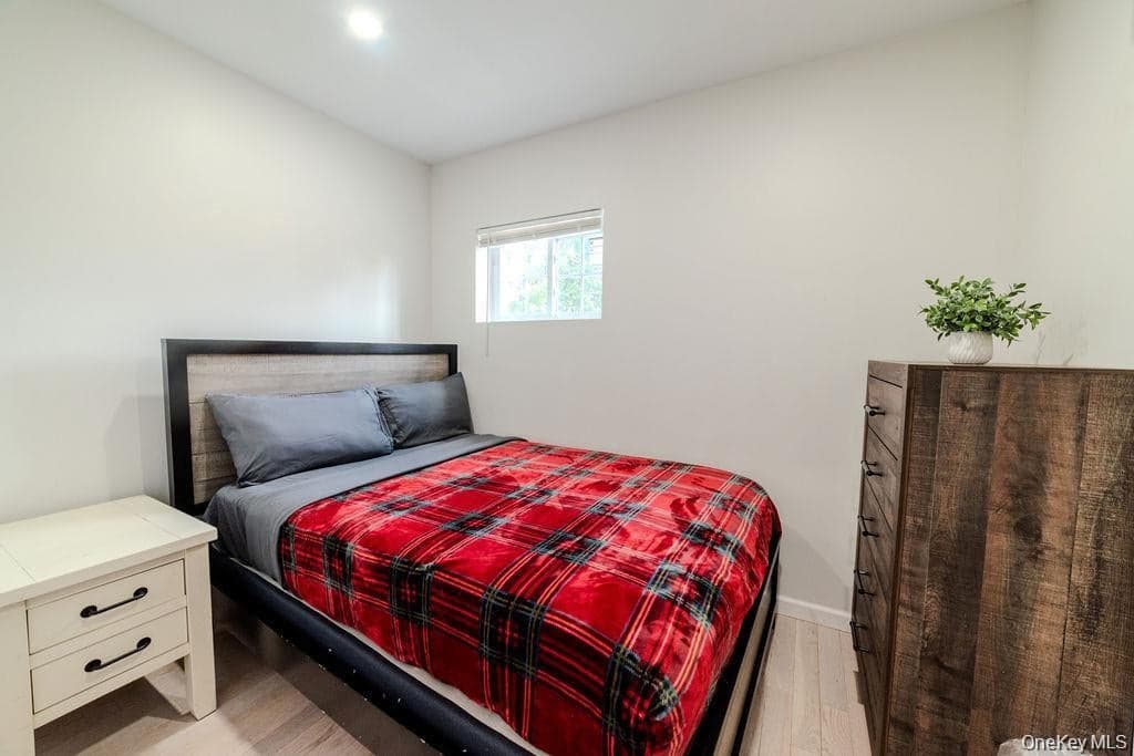 327 Mundy Lane thumbnail 9
