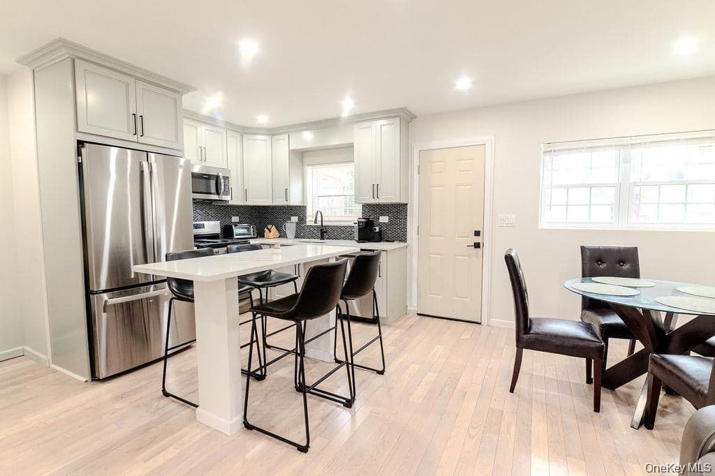 327 Mundy Lane thumbnail 19