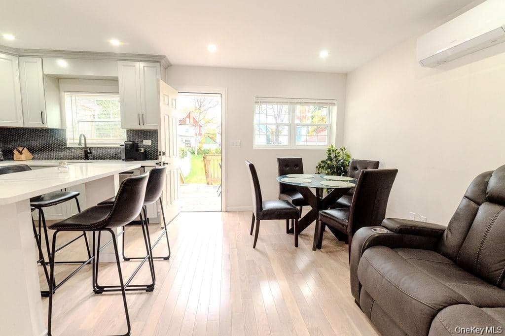 327 Mundy Lane thumbnail 15