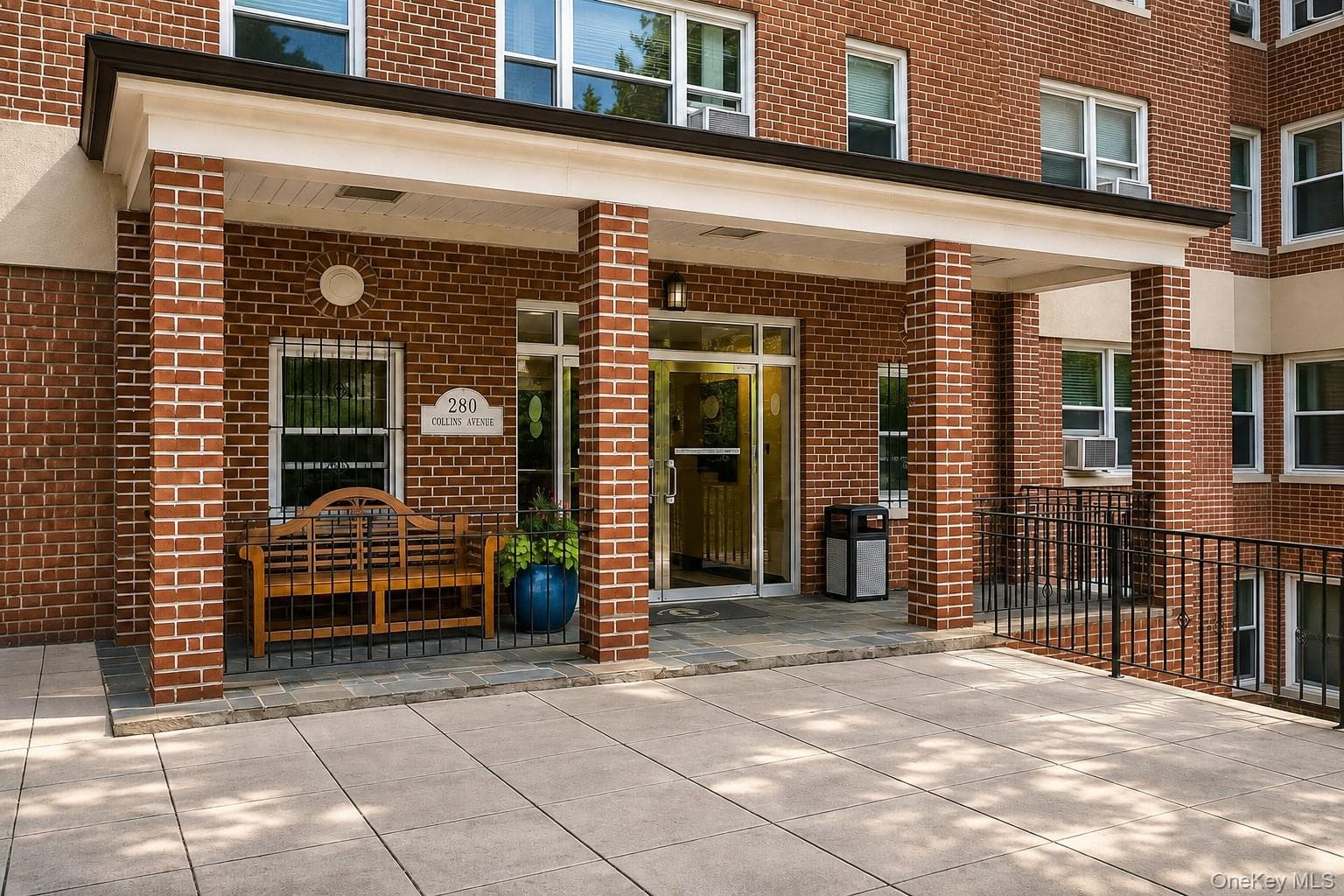 280 Collins Avenue Unit: 3i, Fleetwood